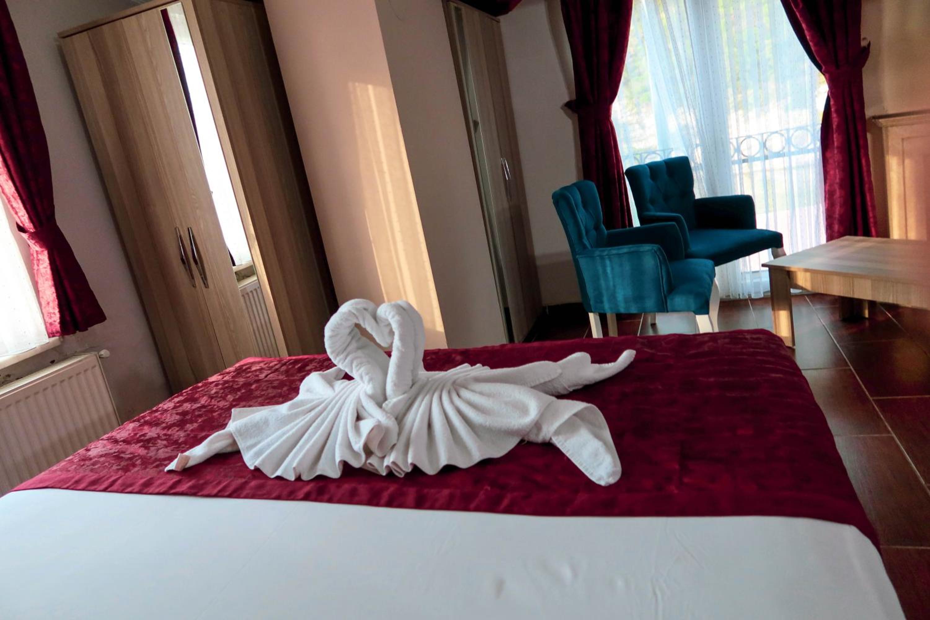 Suite with Lake View - Photo 15