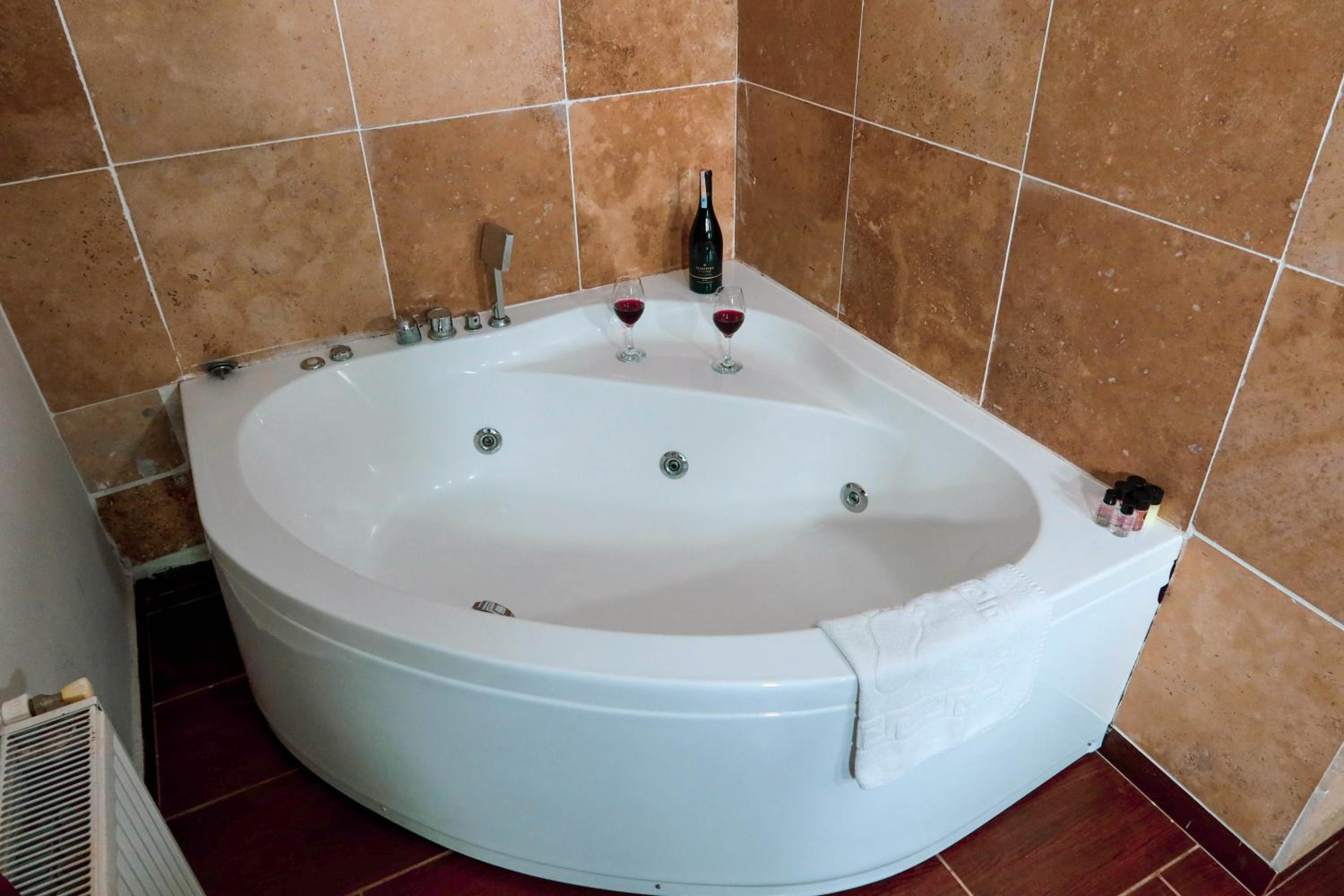 Suite with Lake View - Photo 4