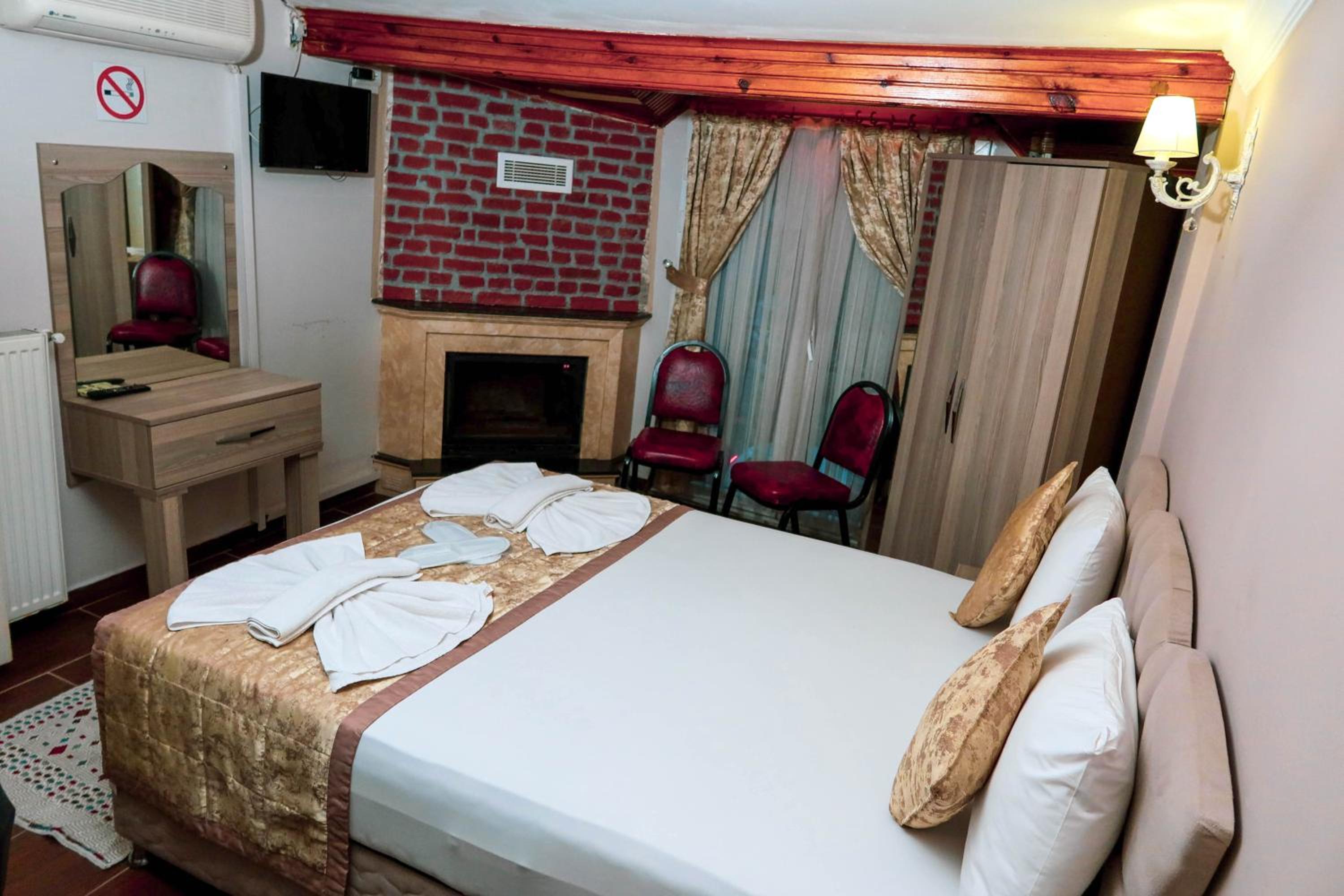 Double Room with Garden View photo 3