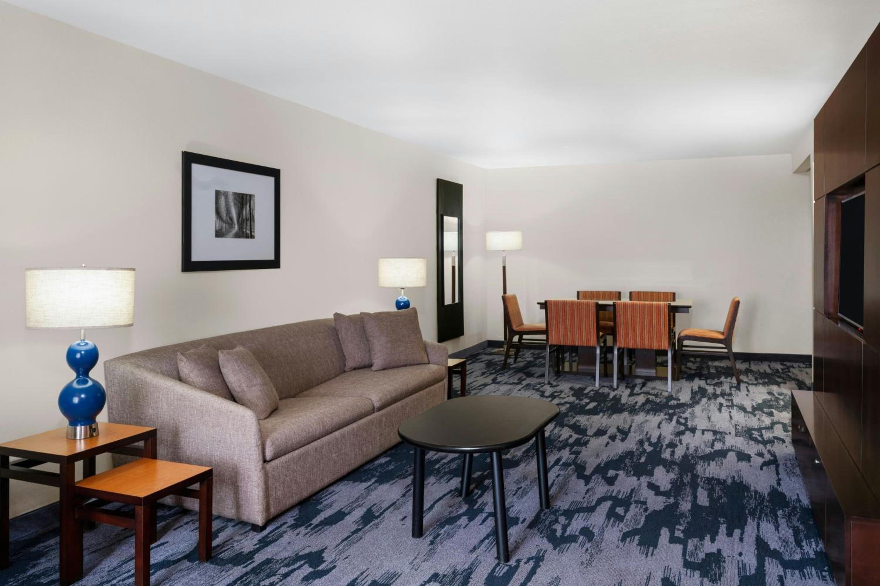 One-Bedroom King Suite with Specialty Bathtub and Sofa Bed
