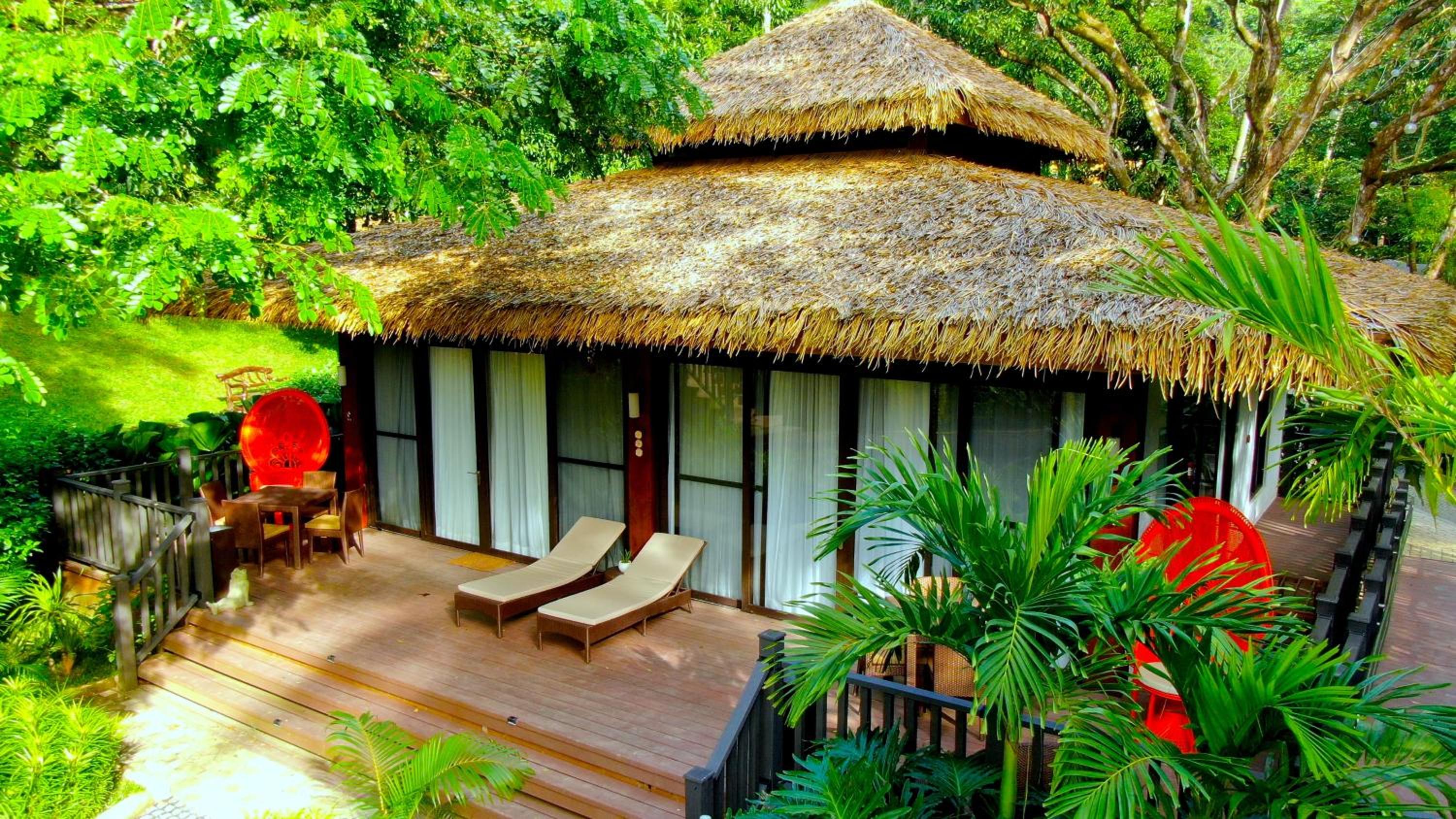 Luxury Villa with 1 king Bed with Free Roundtrip Lio Airport Transfers and Butler Service - Photo 4