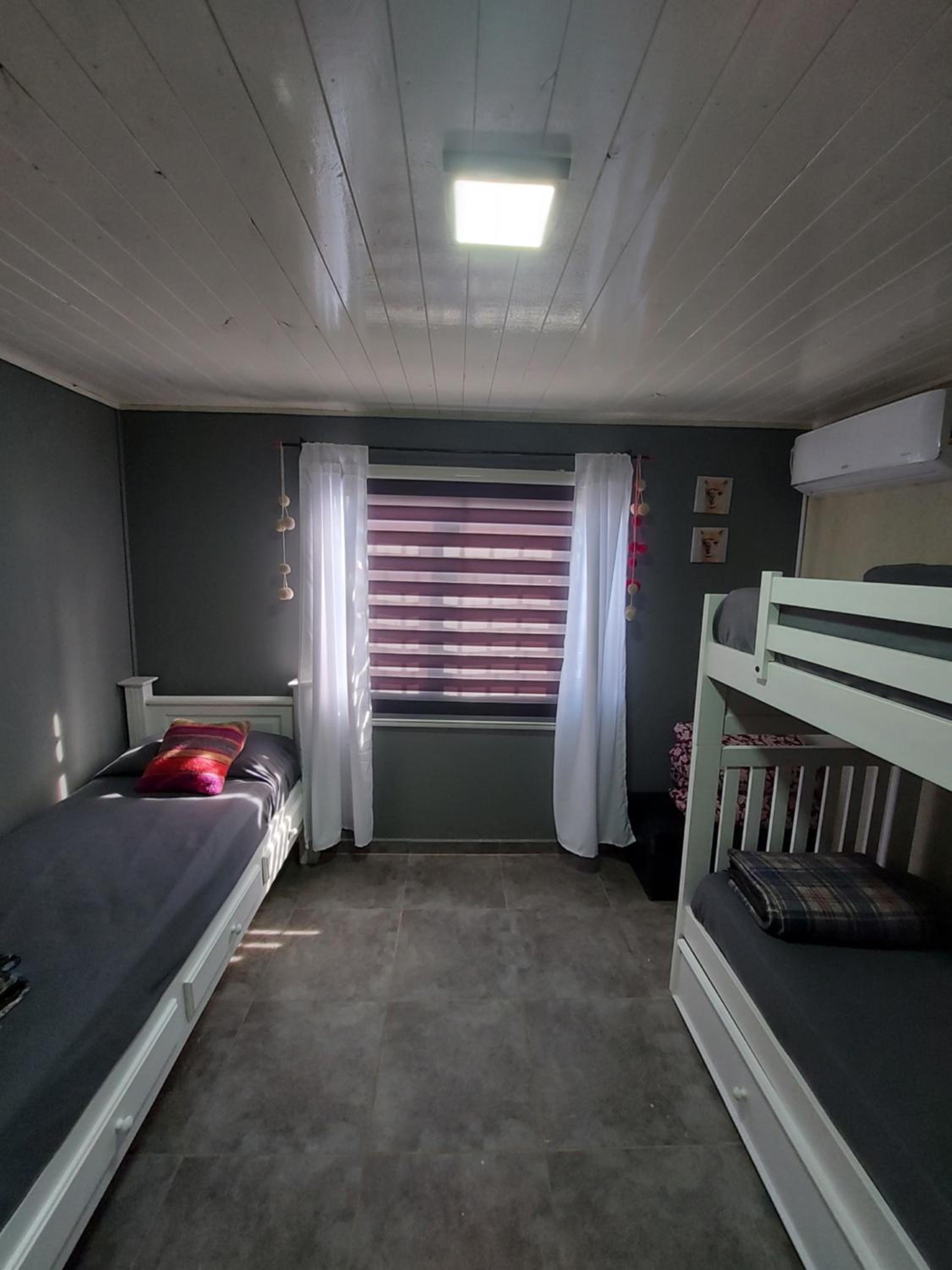 One-Bedroom House photo 1
