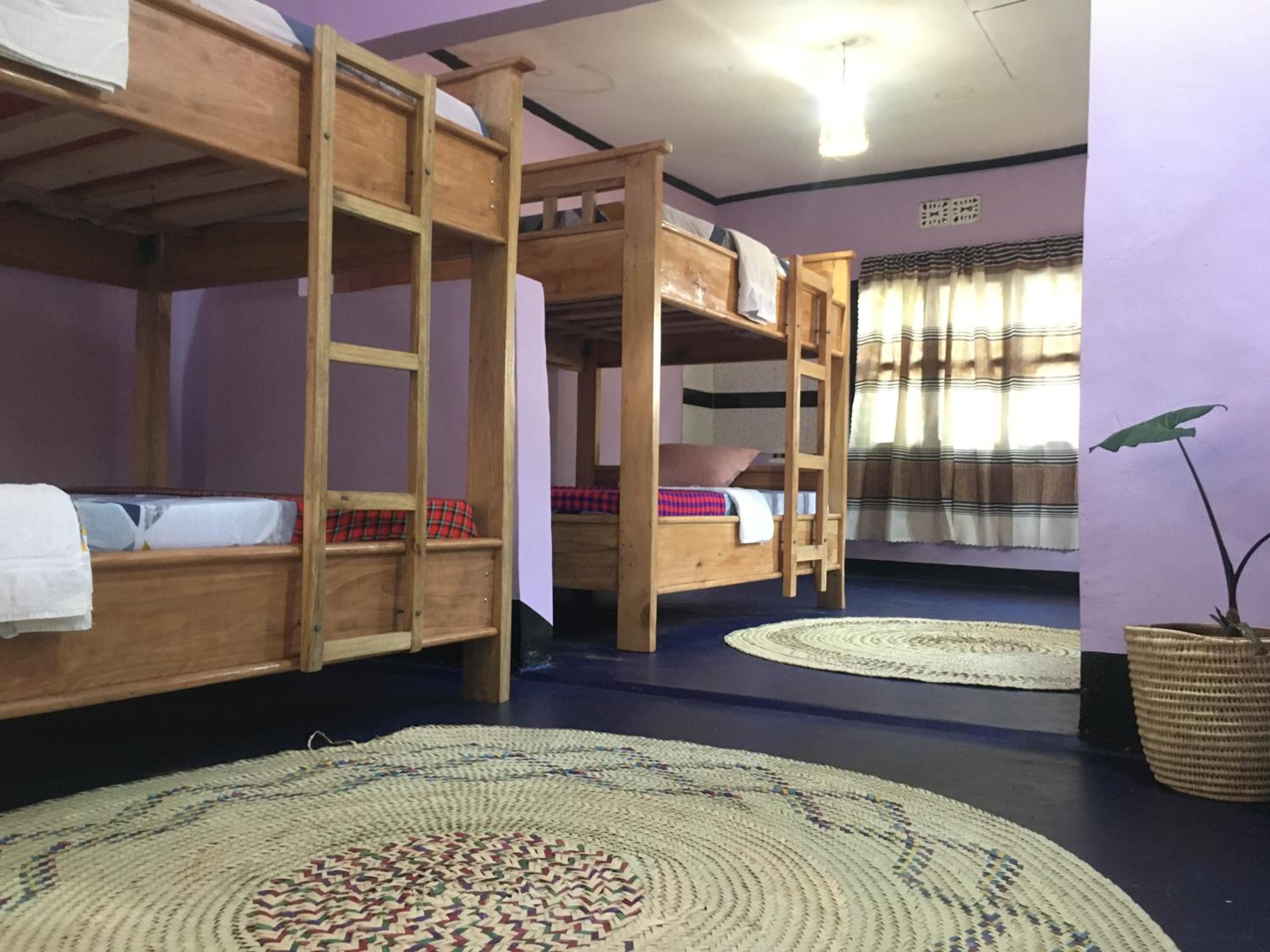 Quadruple Room with Shared Bathroom photo 2