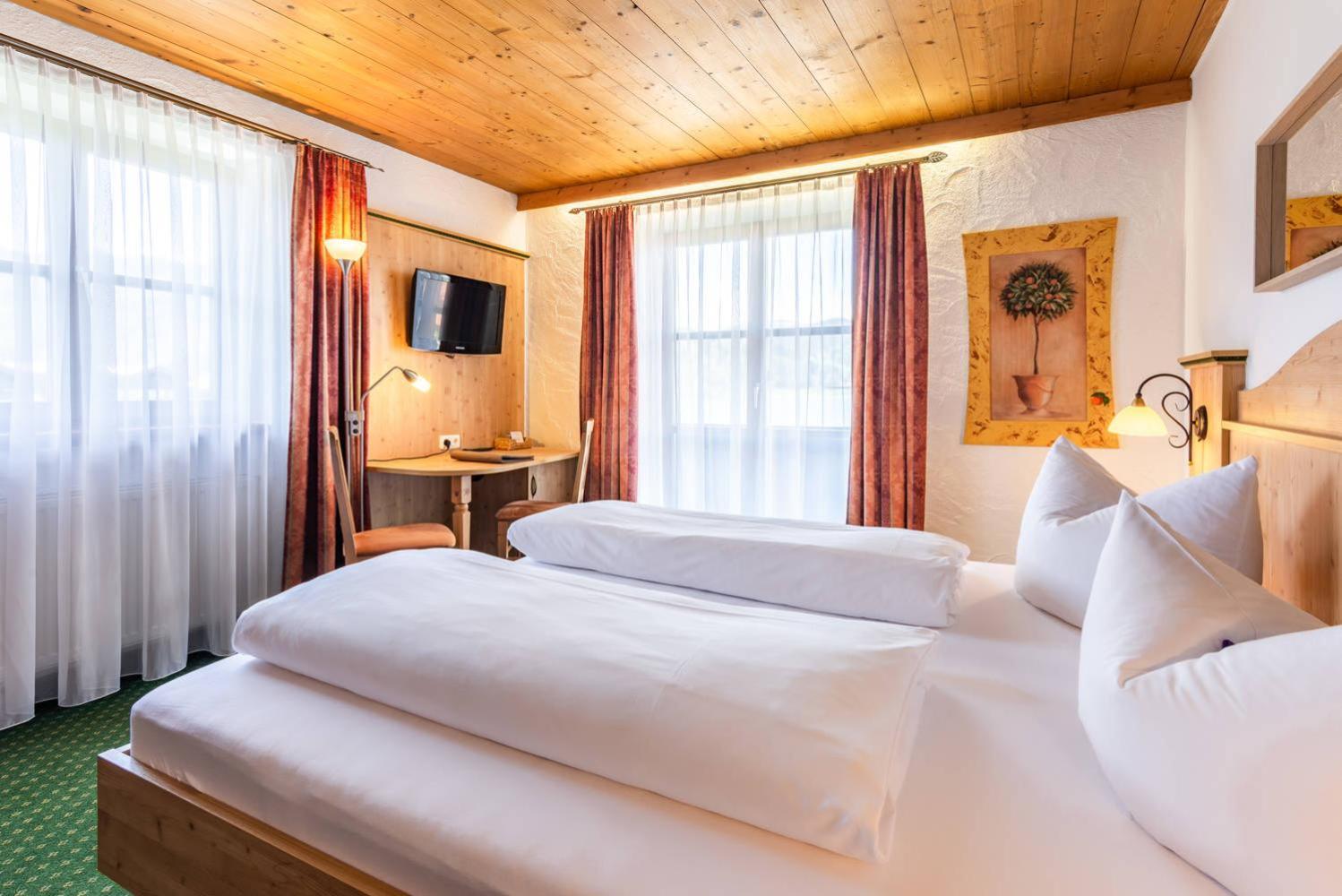 Double Room with Lake View