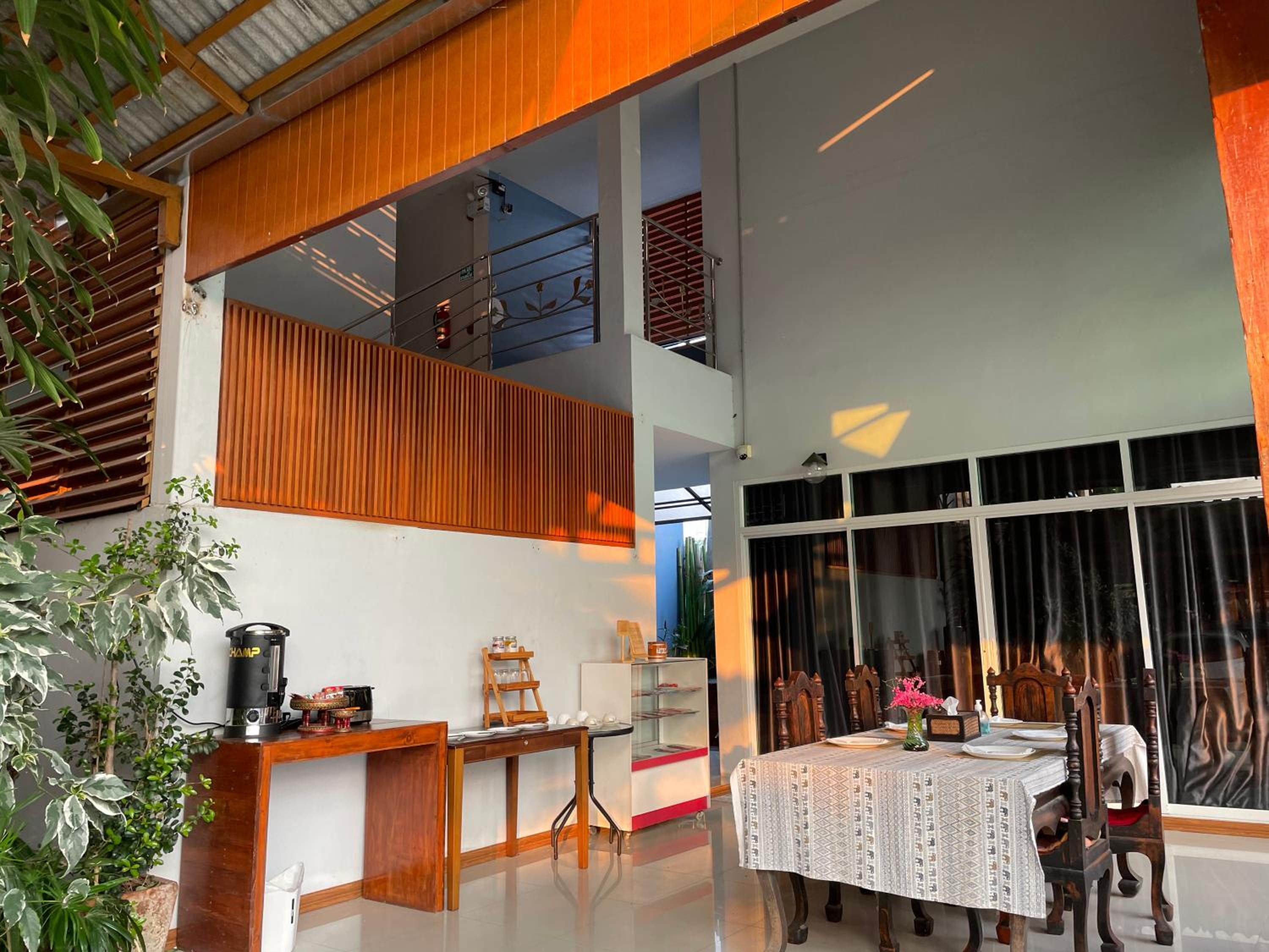 Standard Triple Room - Photo 28