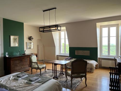 Deluxe Suite with View on forest - Photo 19