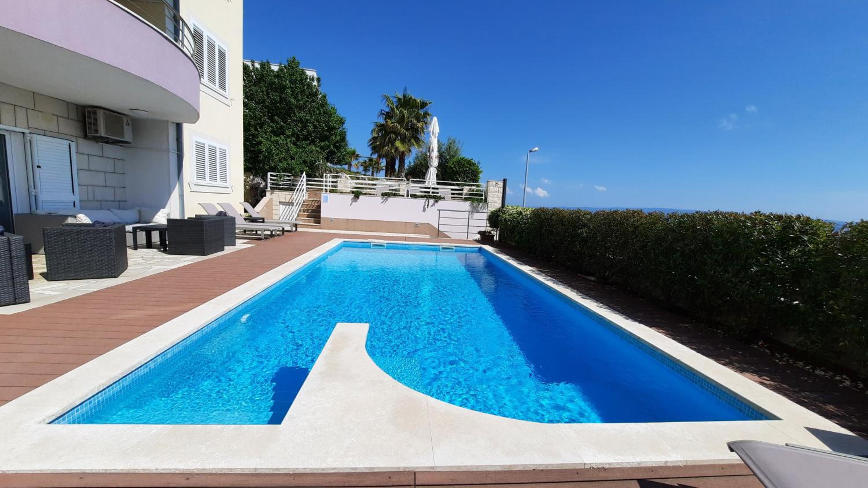 Apartment with Sea View - Photo 18