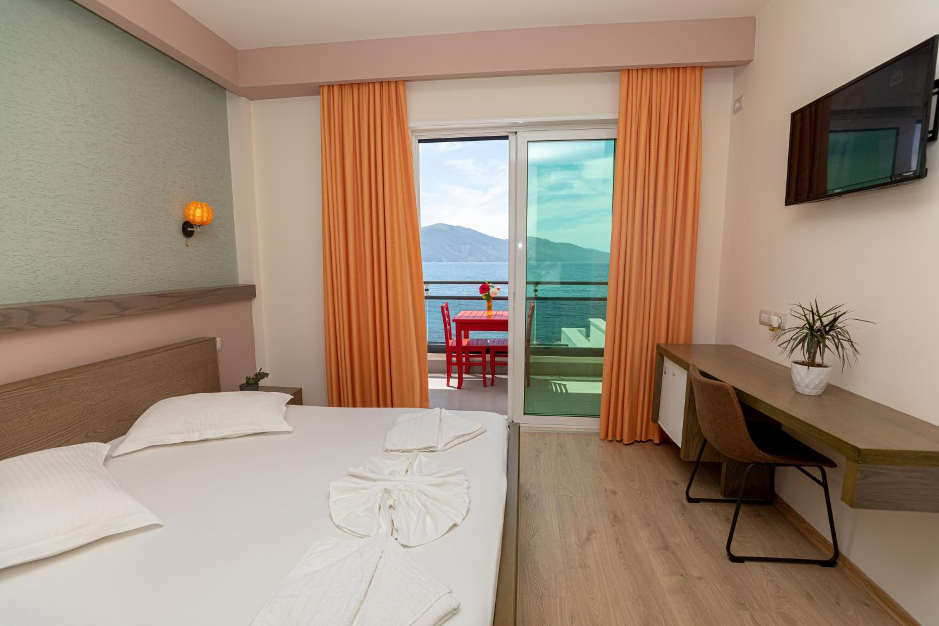 Double Room with Balcony and Sea View