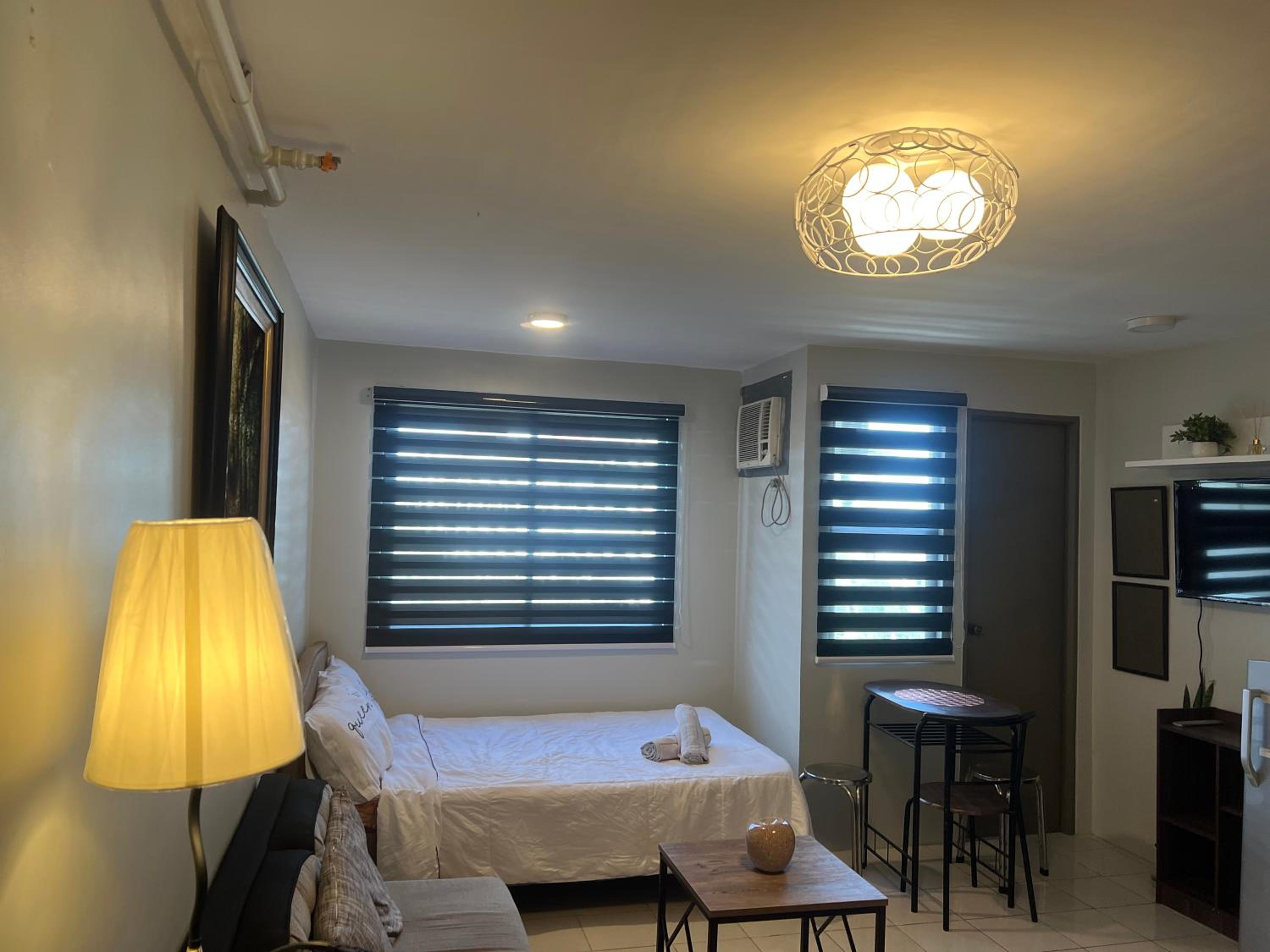 Suite with Balcony - Photo 6