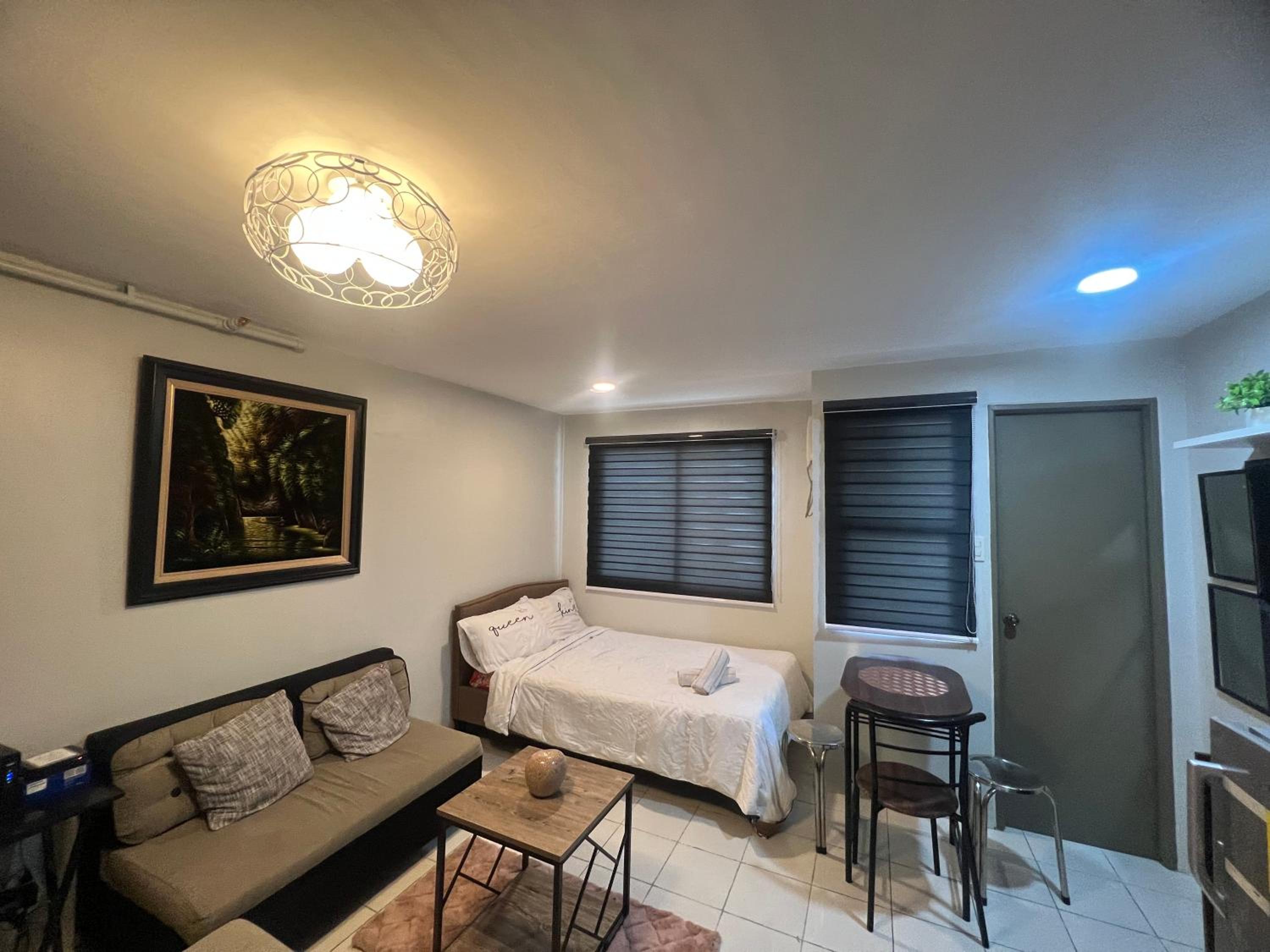 Suite with Balcony - Photo 8