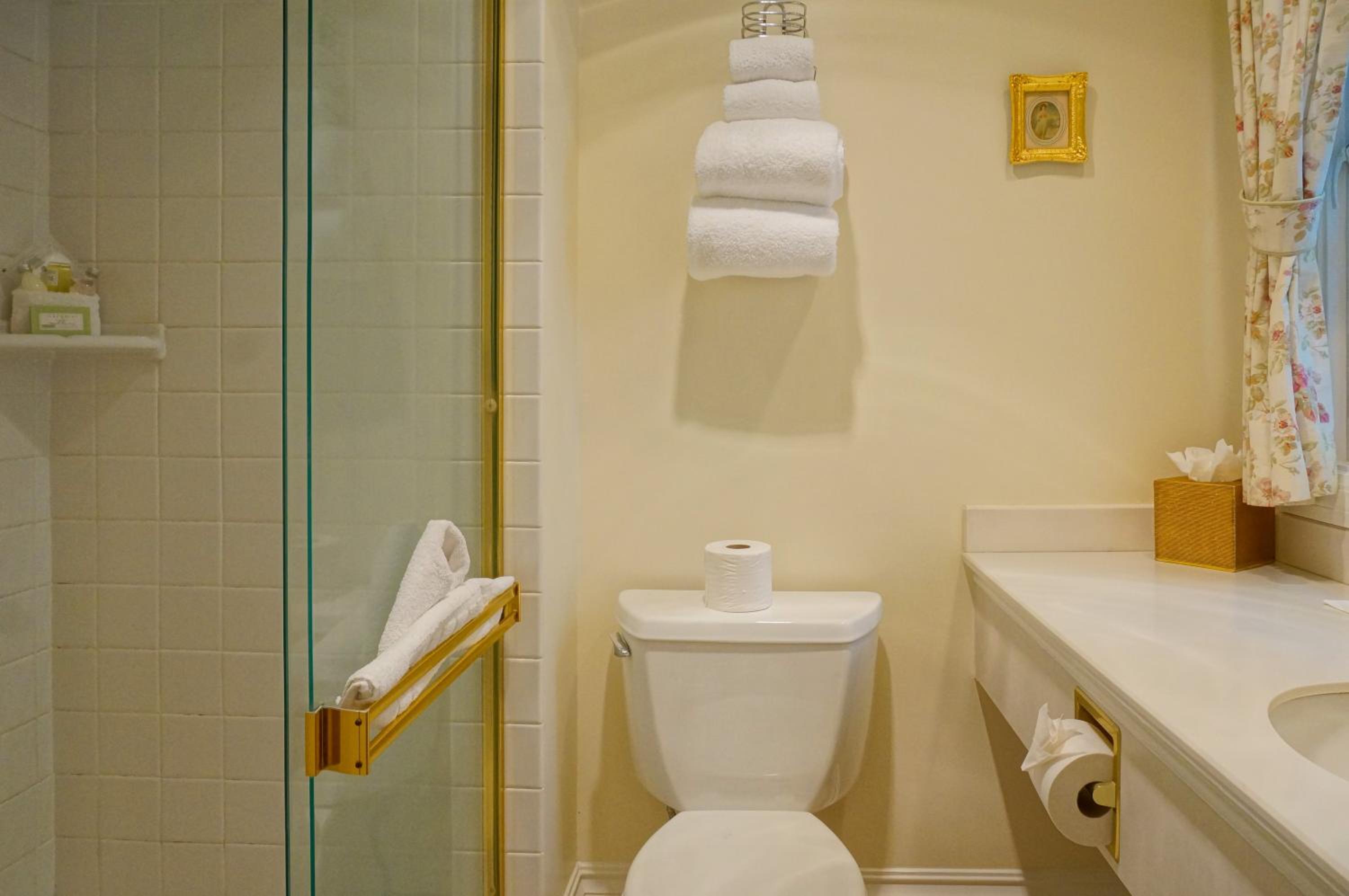 Classic Queen Room - Photo 2