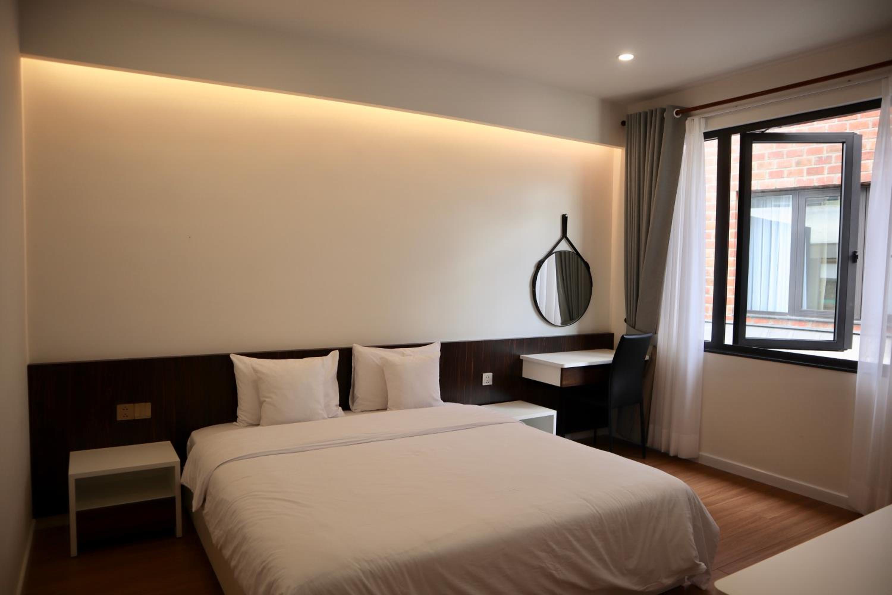 Villa - Photo 2