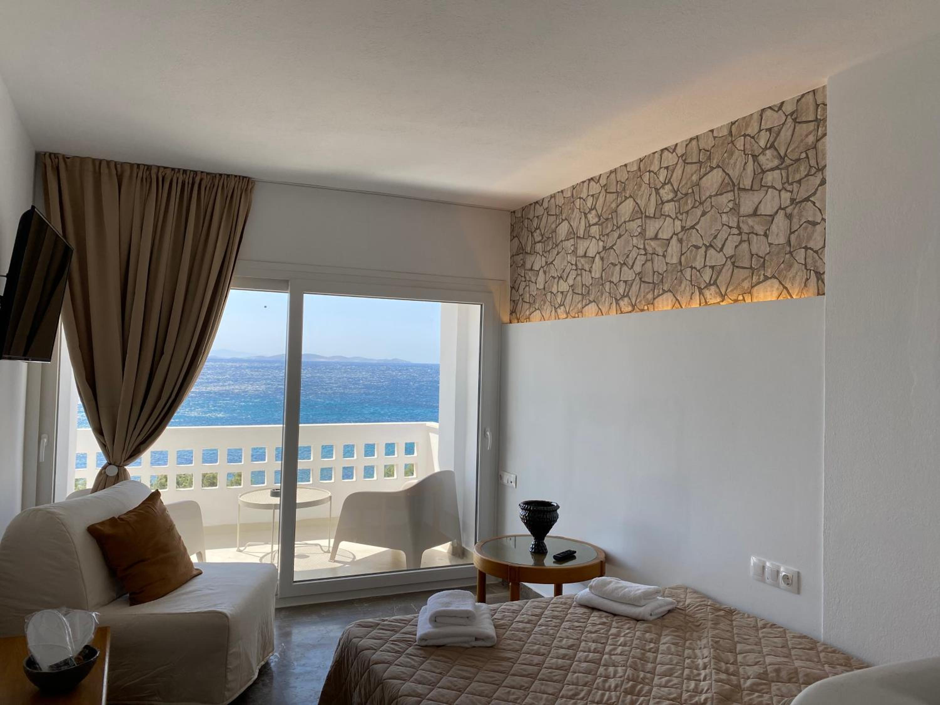 Family Suite - Photo 1