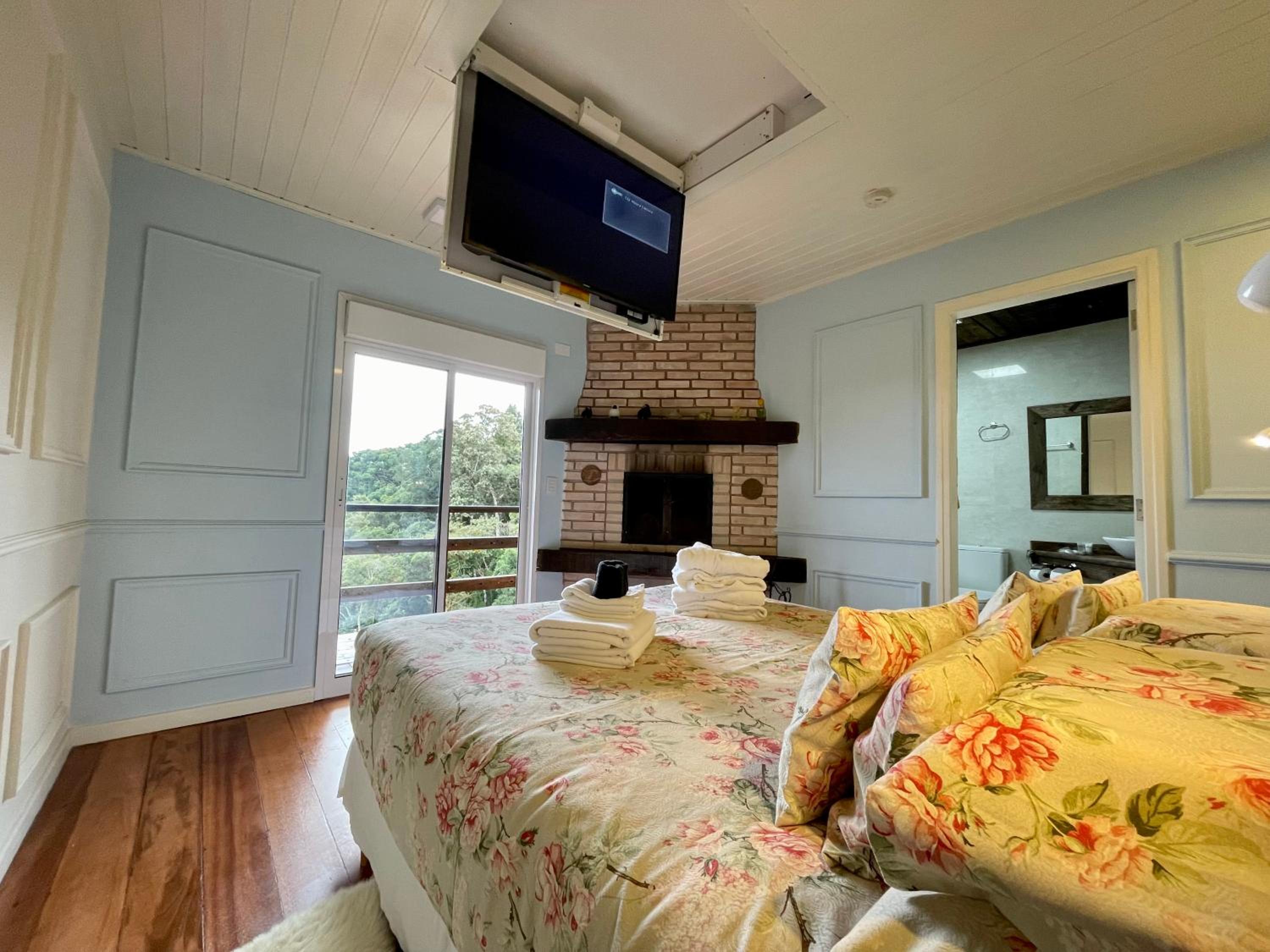  Double Room with Bath - Photo 3