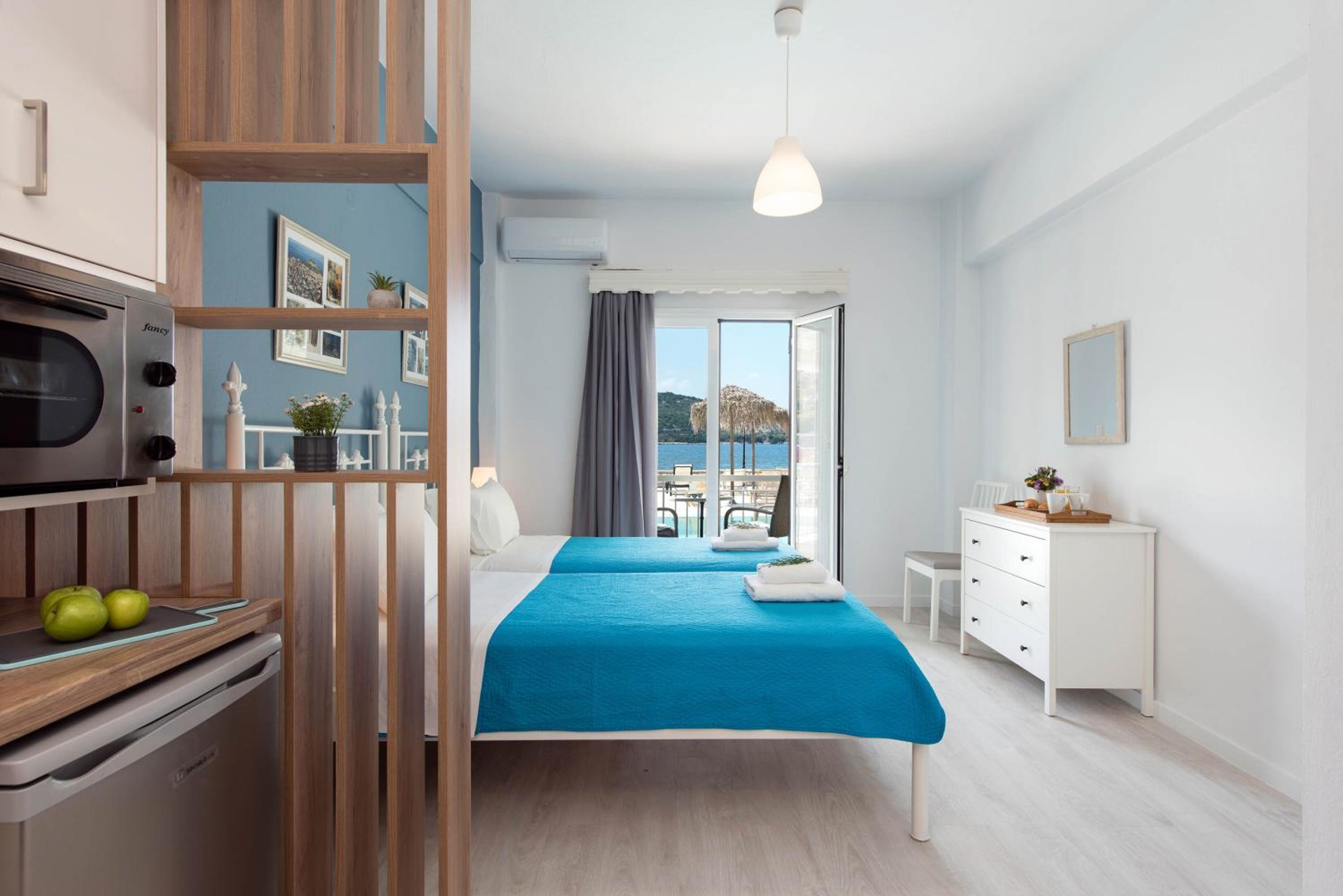 Studio with Sea View photo 1