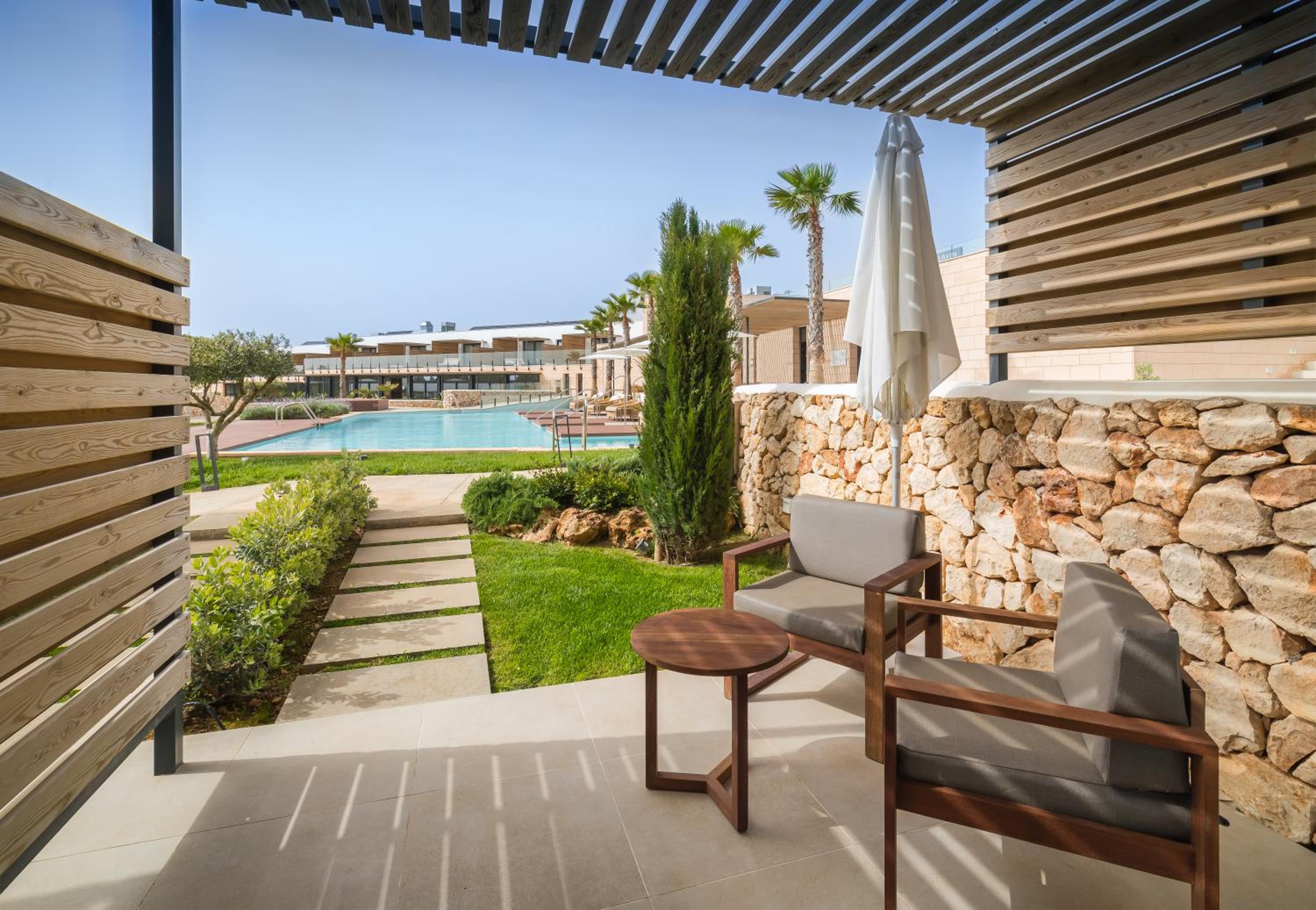 Deluxe - Photo 7