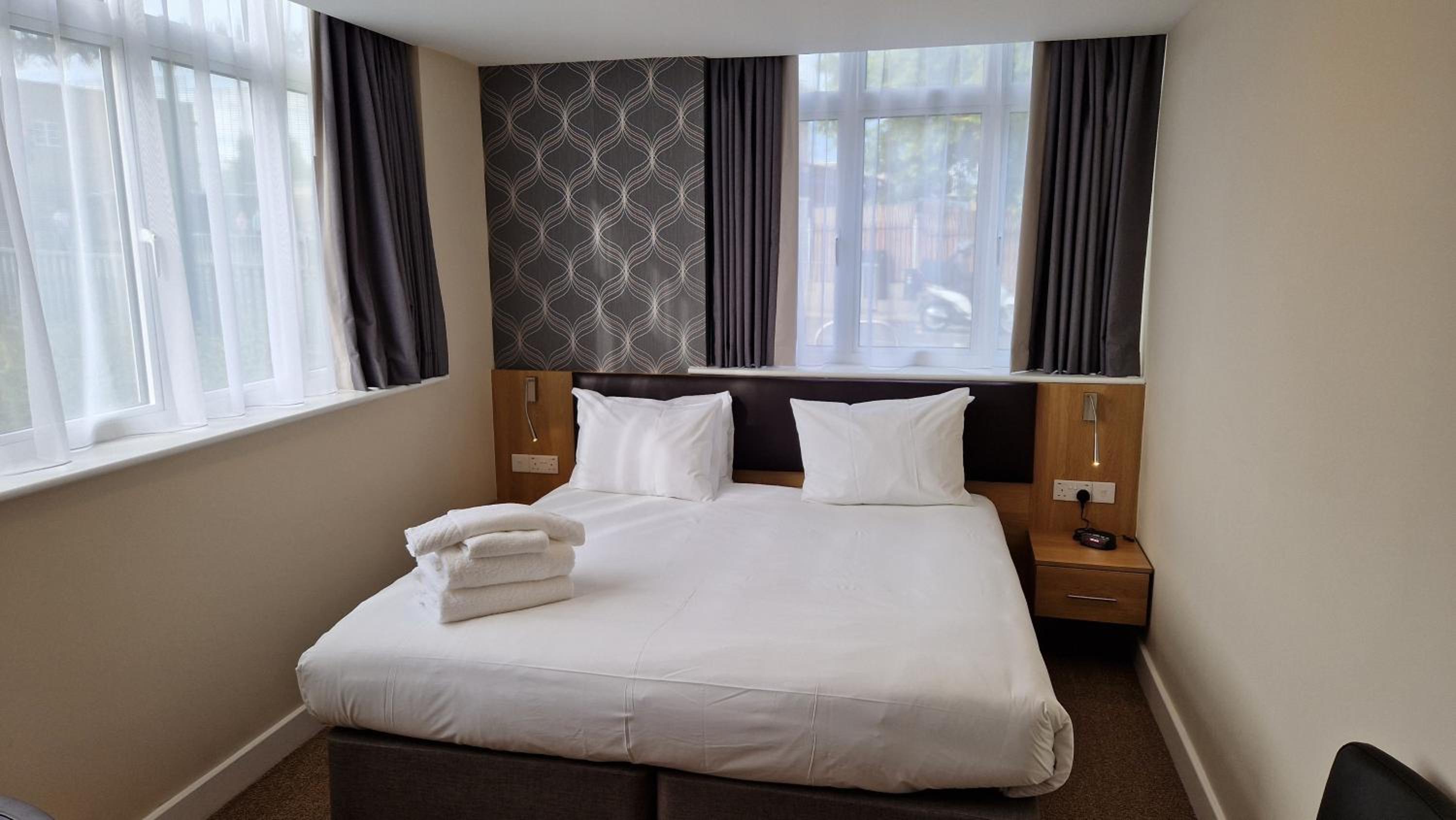 Standard King Room - Non-Smoking  photo 2