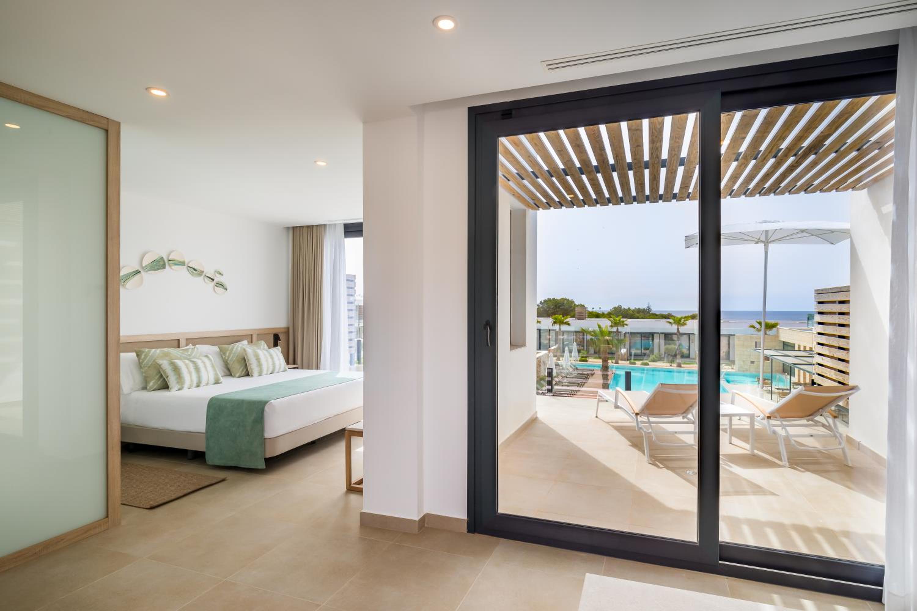 Suite Junior con vista al mar (2 adultos)