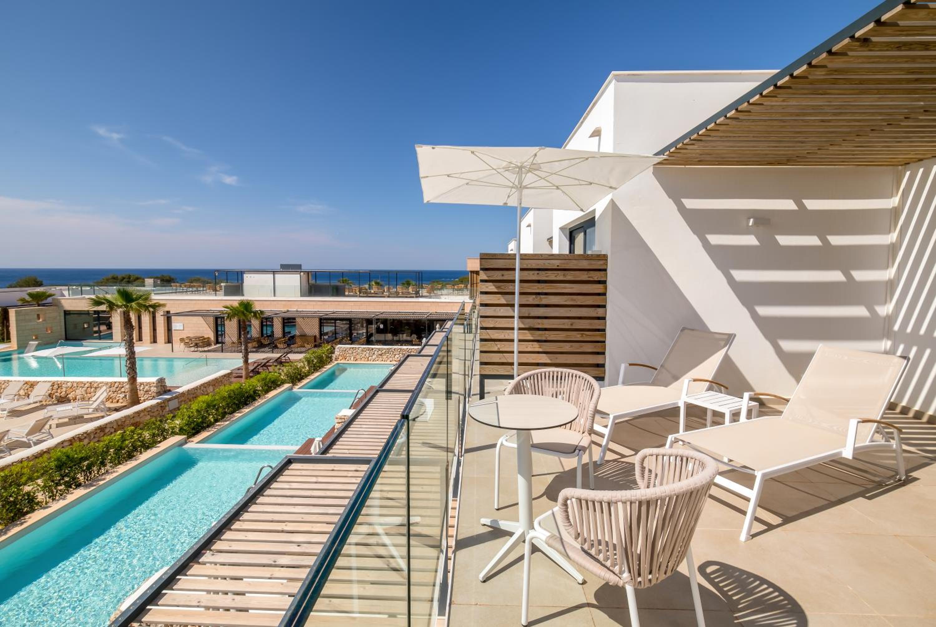 Suite Junior con Vista al Mar (2 adultos + 1 niño) photo