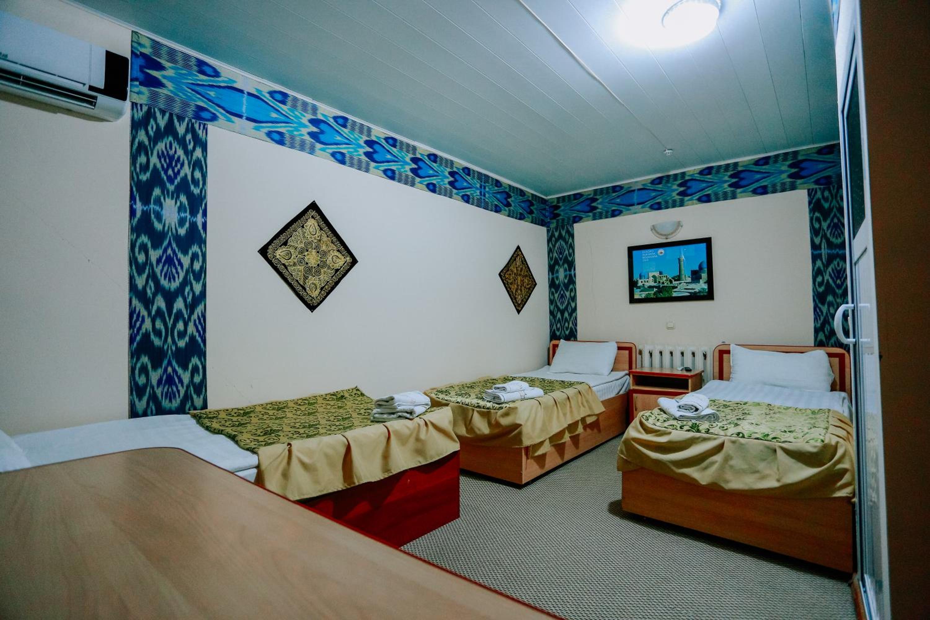 Comfort Triple Room with Shower photo 2
