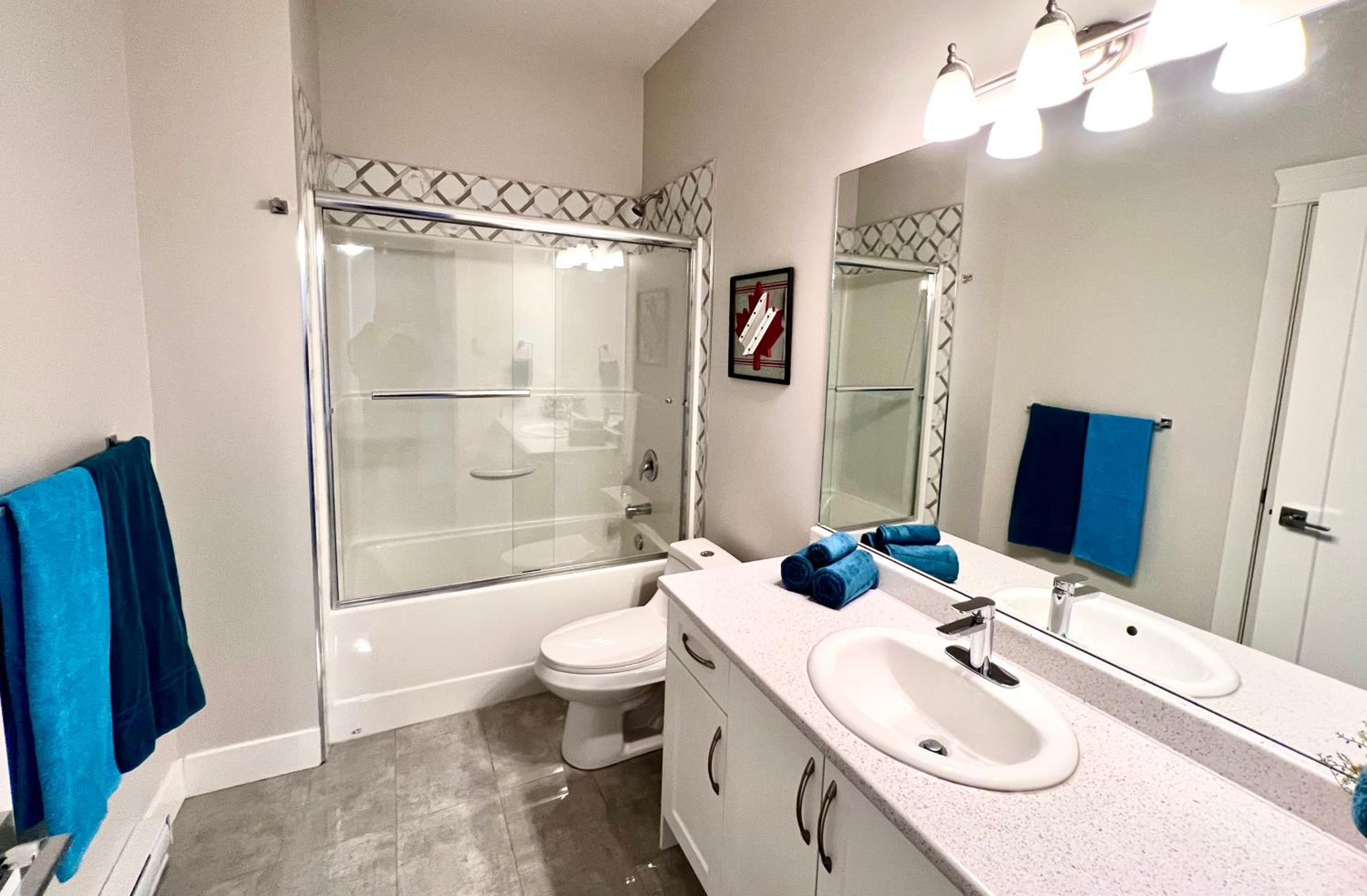 Two-Bedroom Apartment - Photo 16
