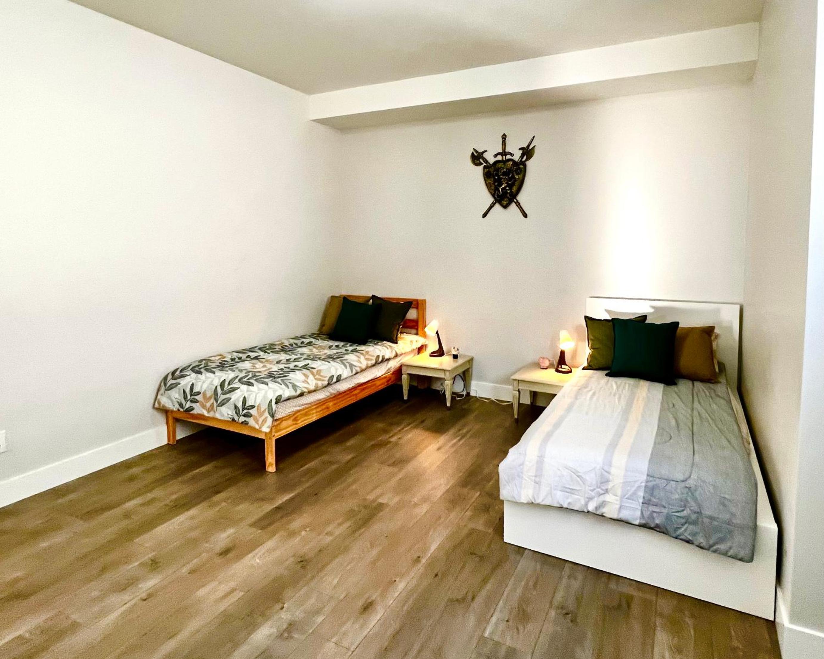 Two-Bedroom Apartment - Photo 17