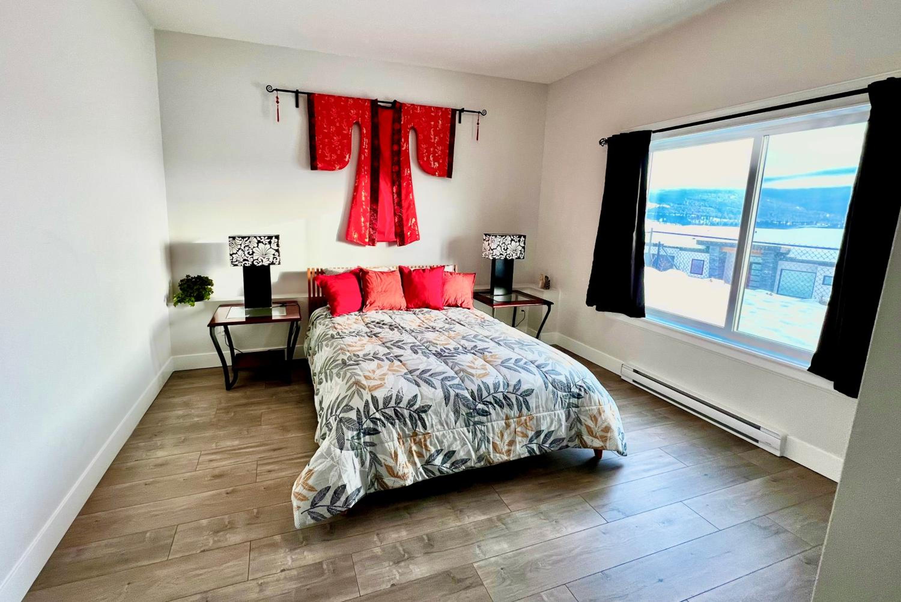 Two-Bedroom Apartment - Photo 5