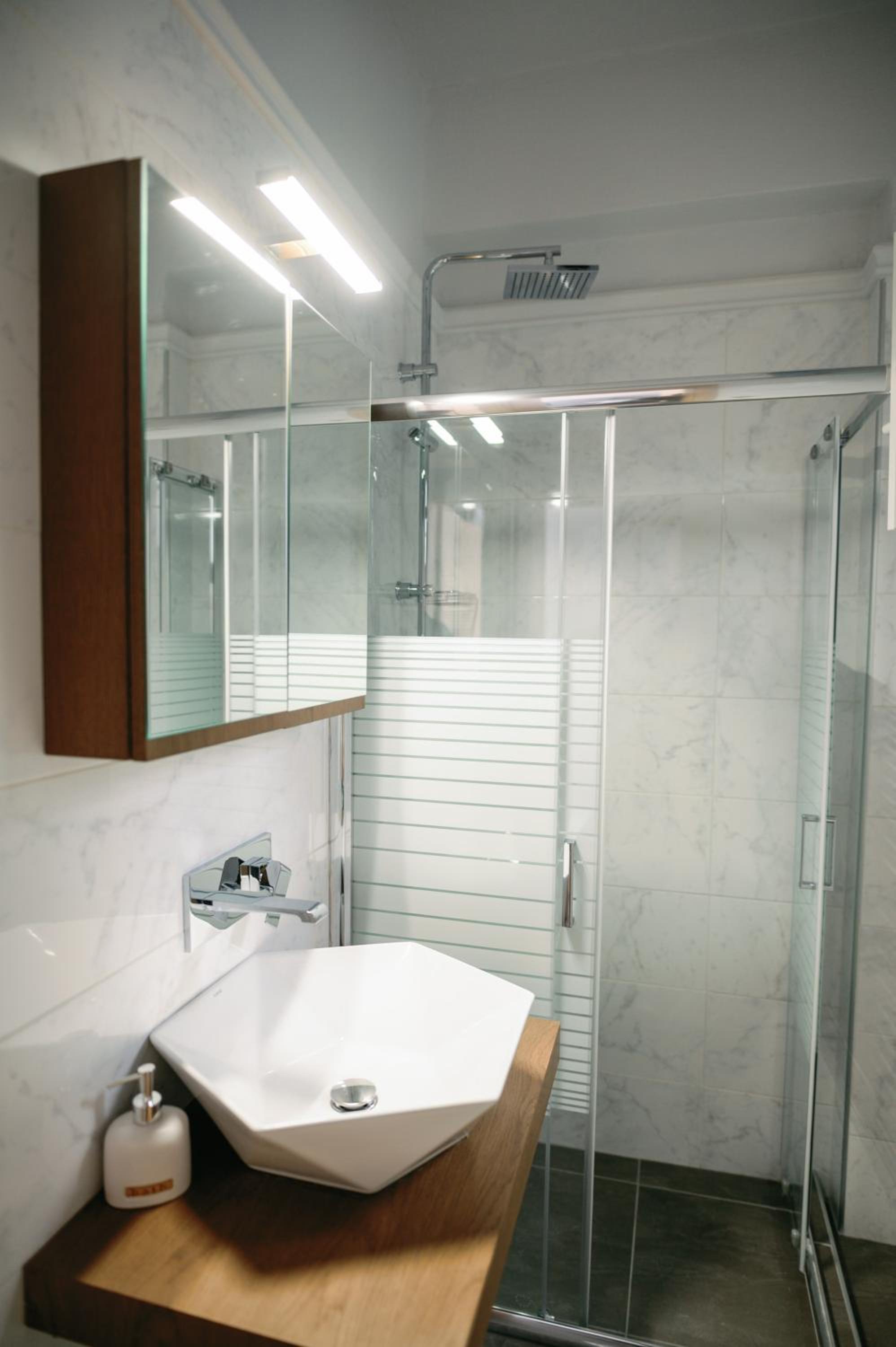 One-Bedroom Apartment - Photo 20