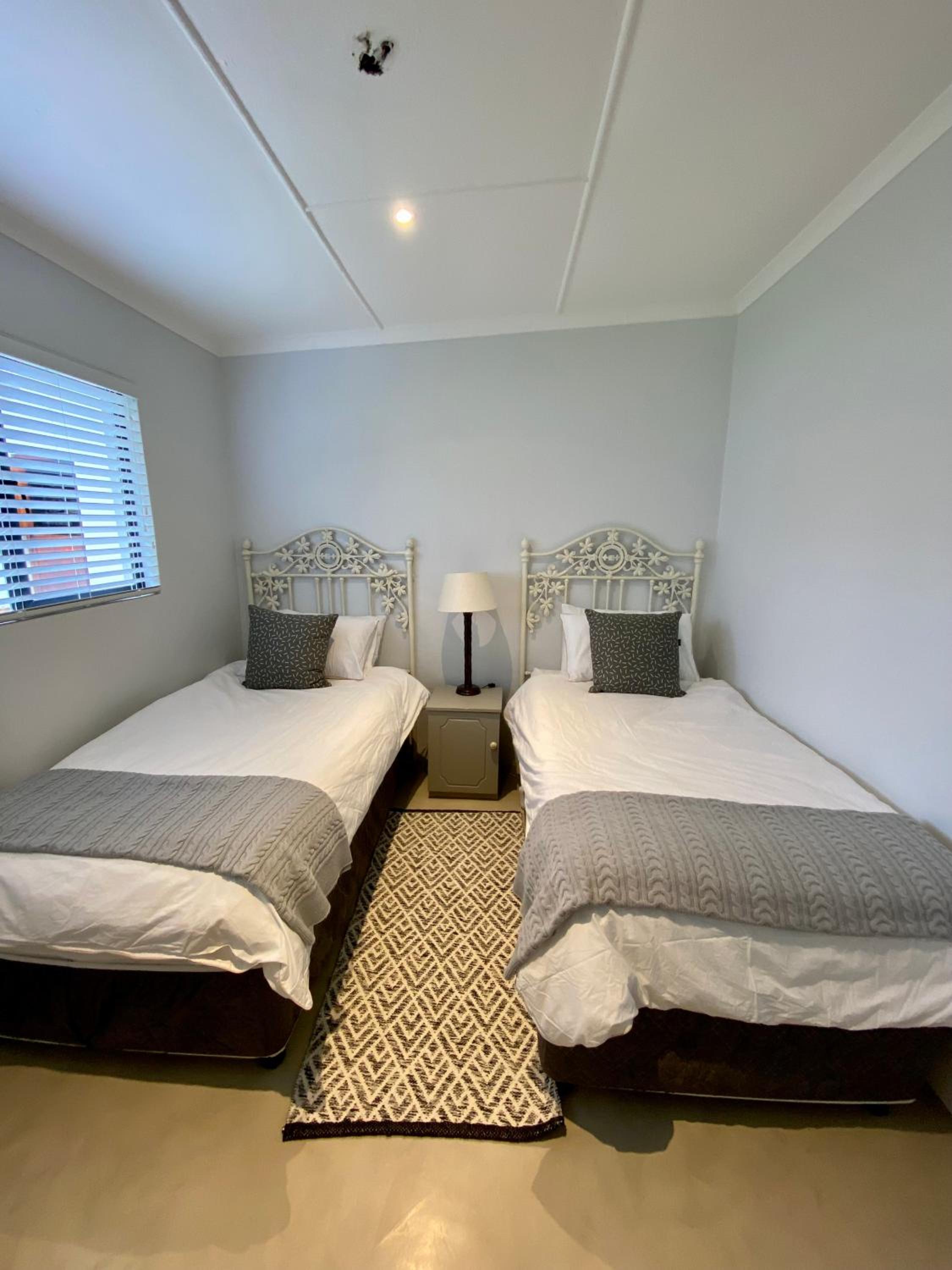 Four-Bedroom House - Photo 6