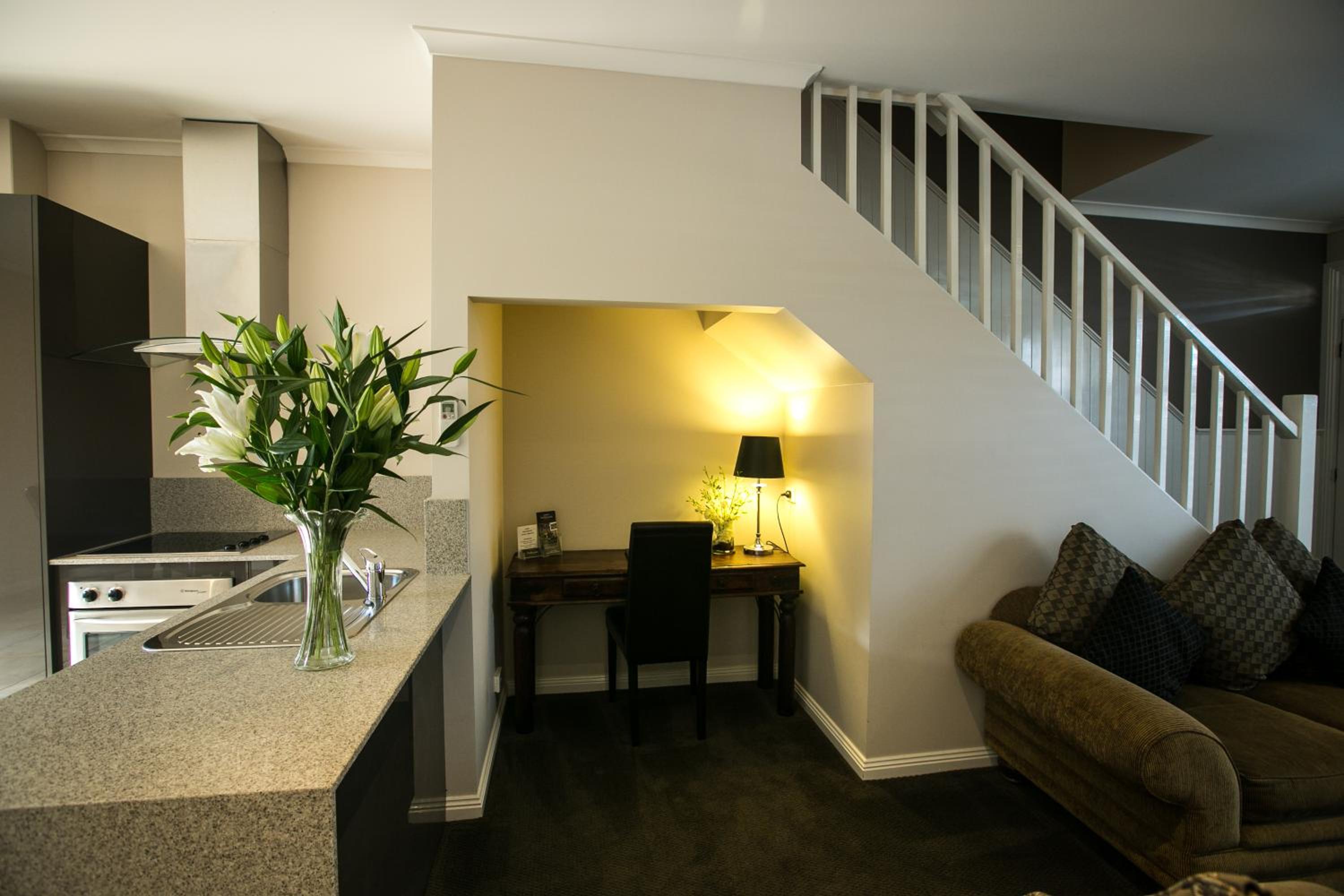 Two-Bedroom Apartment - Photo 4