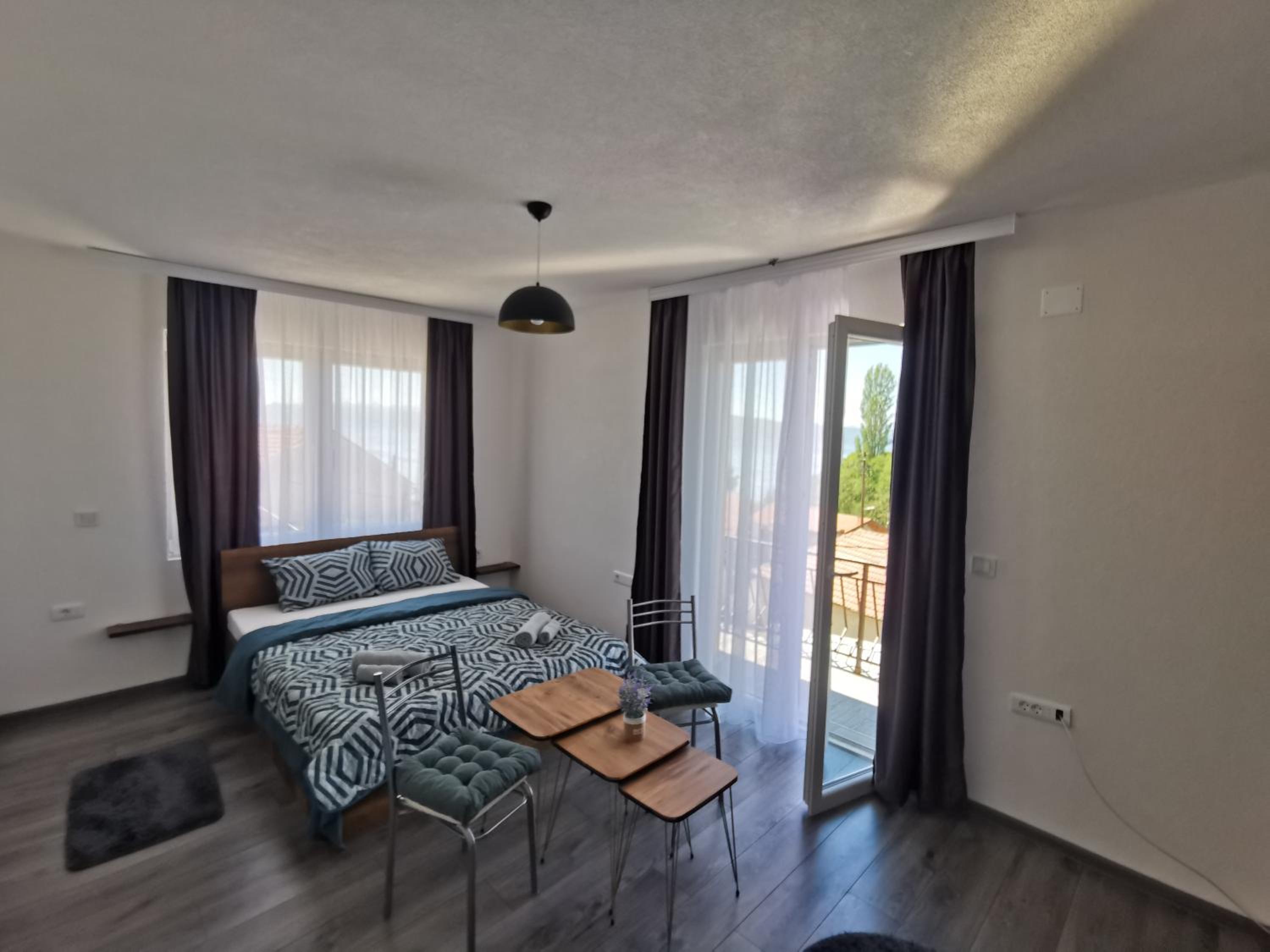 Double Room with Lake View