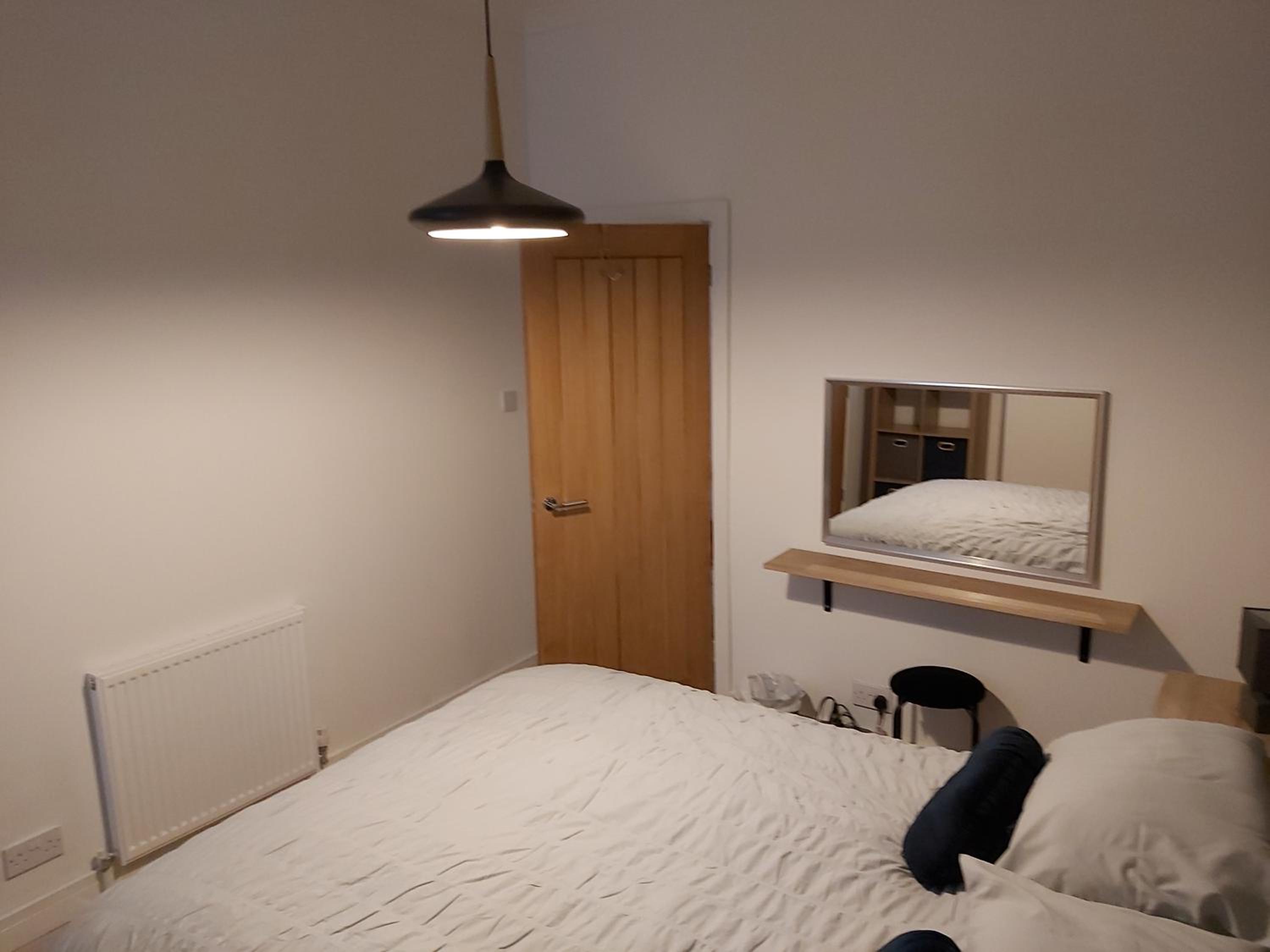 One-Bedroom Apartment - Photo 14