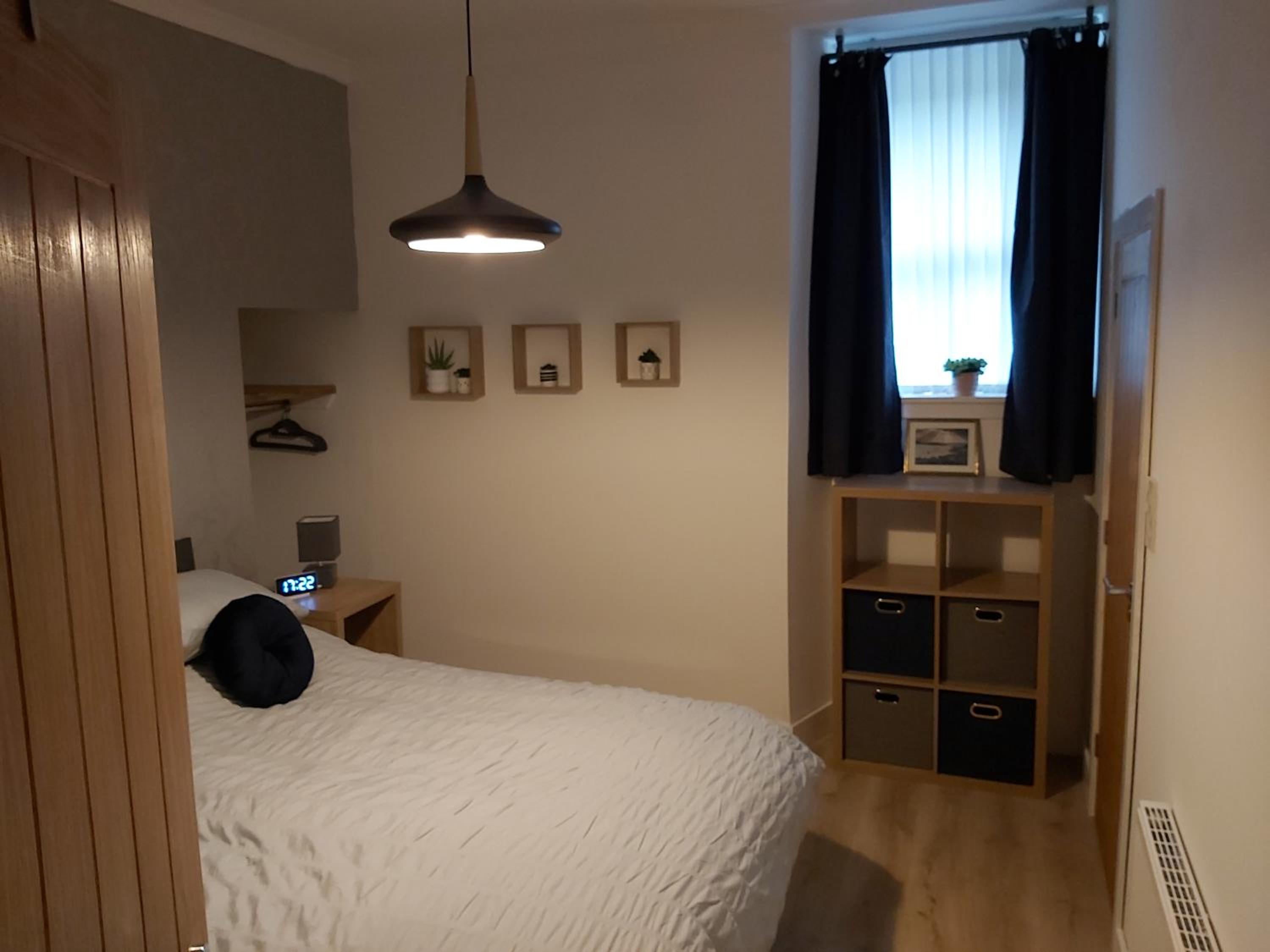 One-Bedroom Apartment - Photo 16