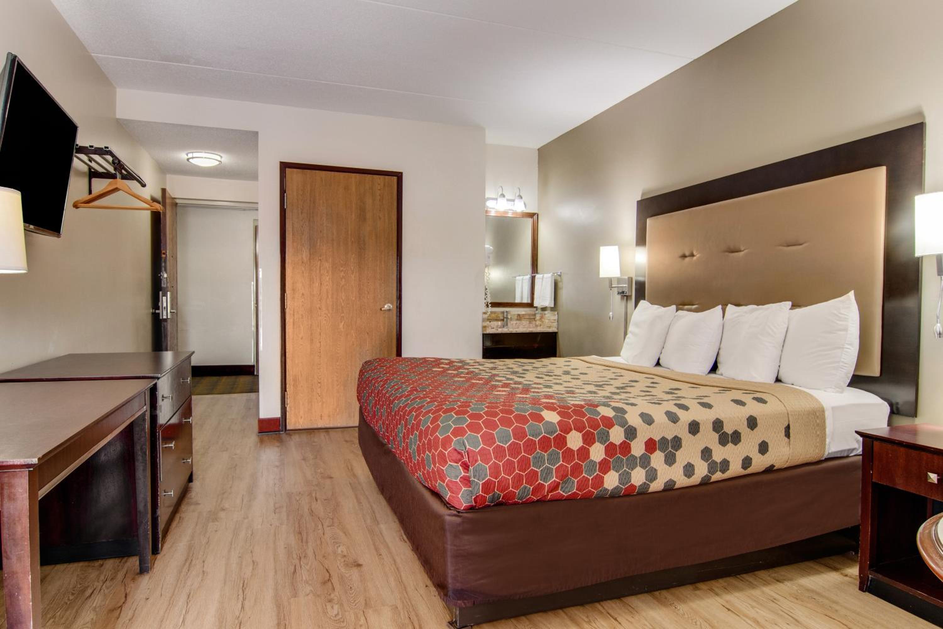 Econo Lodge Cadillac by Choice, Photo 4