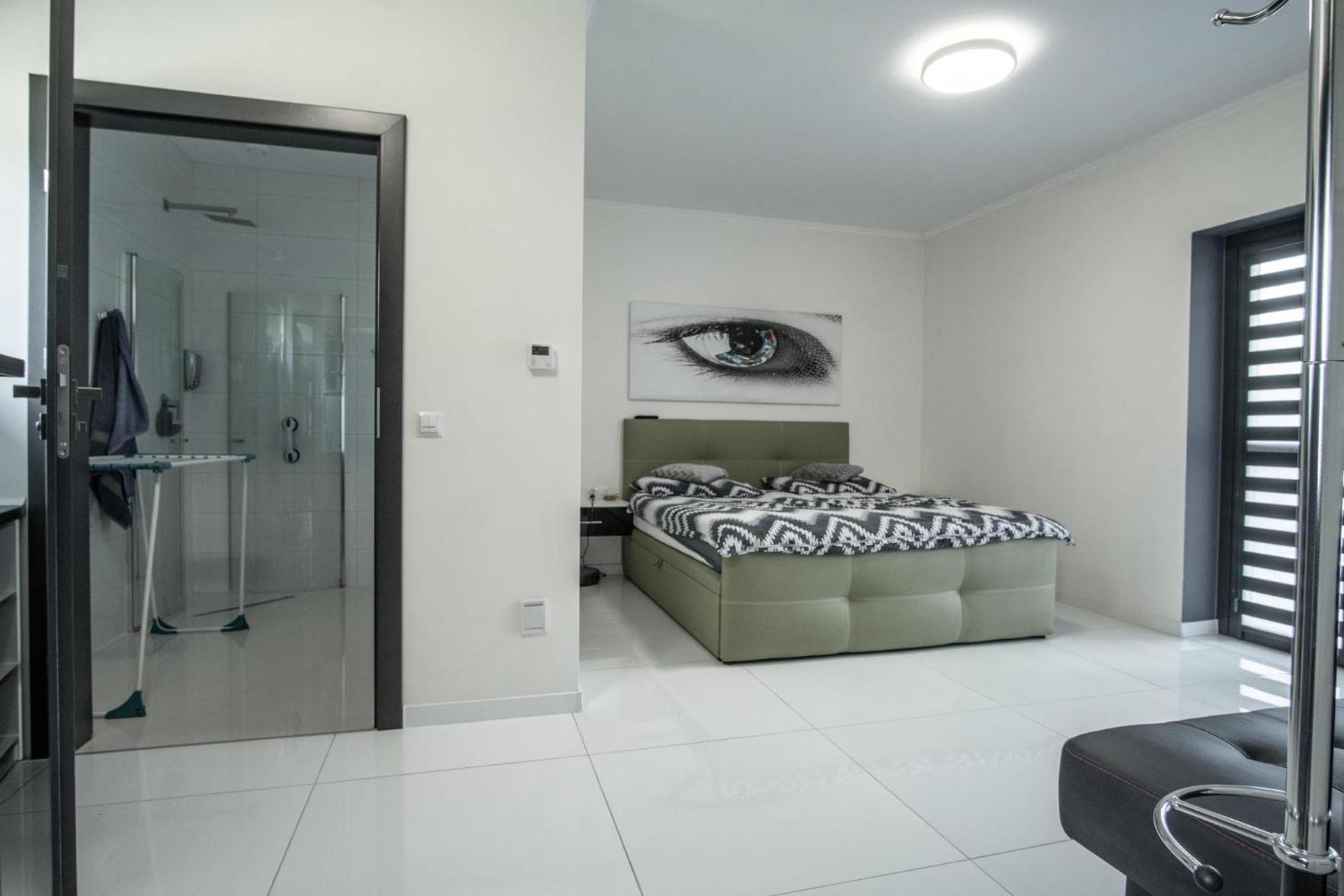 Triple Room - Disability Access - Photo 3