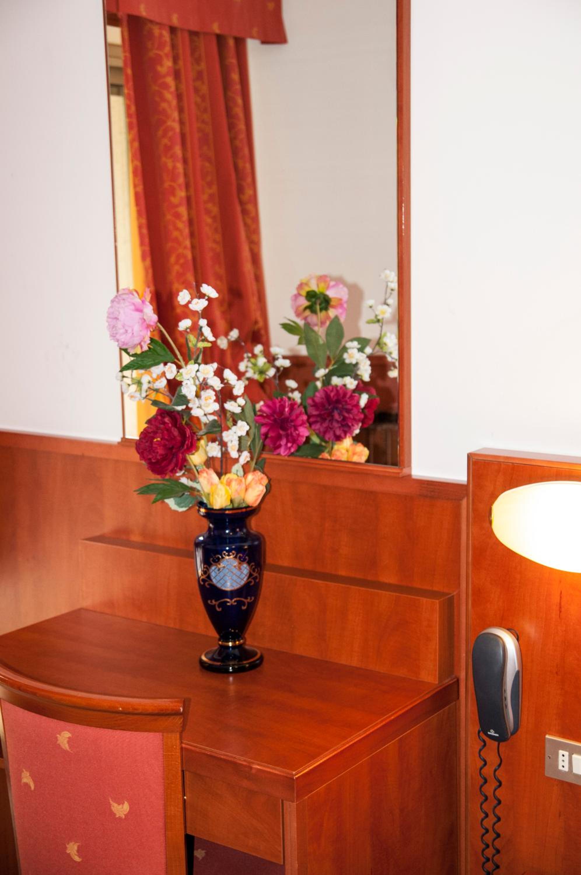 Family Quadruple Room - Photo 4