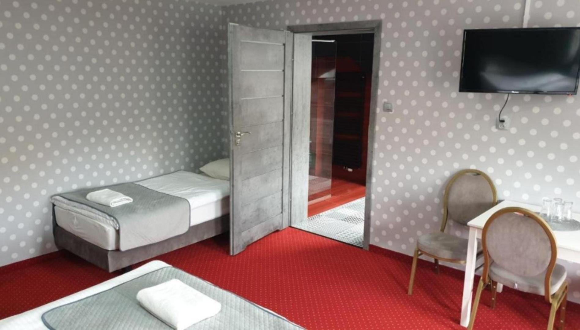 Deluxe Quadruple Room - Photo 1