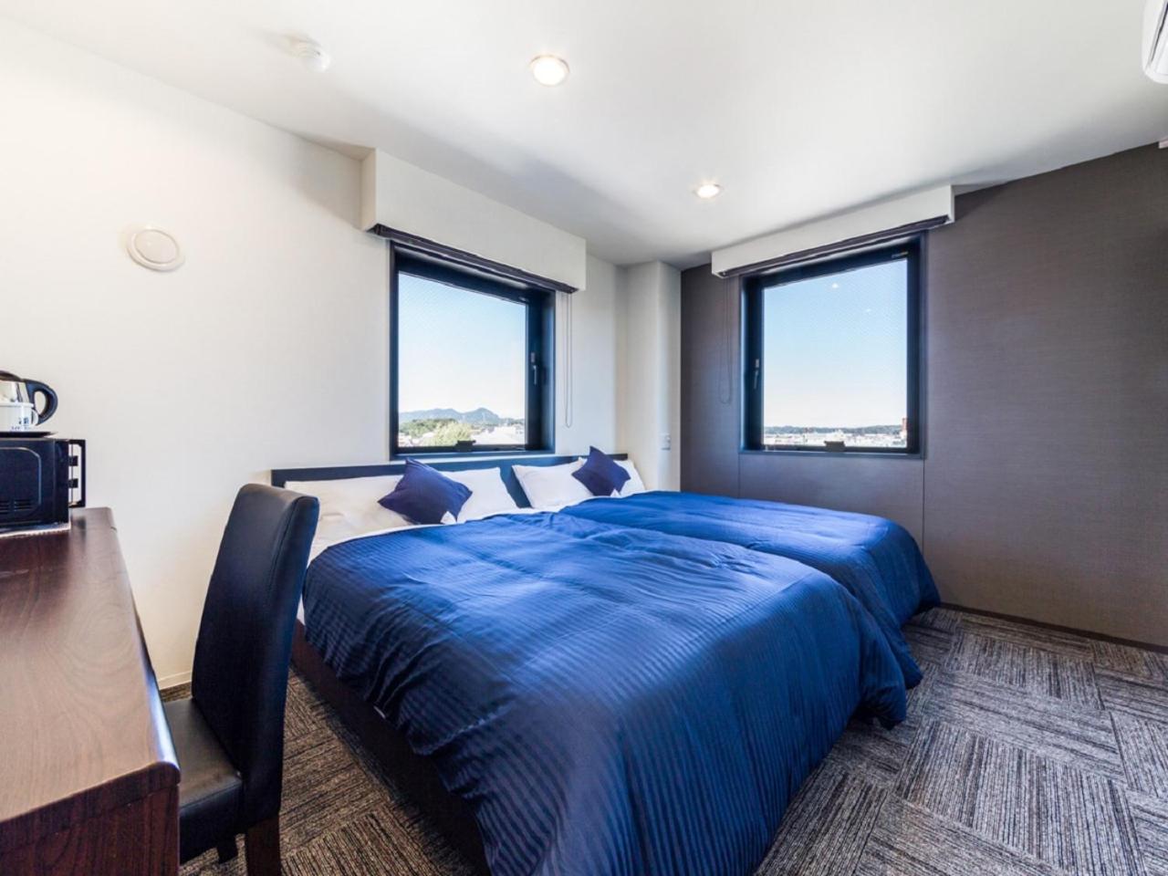 Twin Room - Non-Smoking photo 3