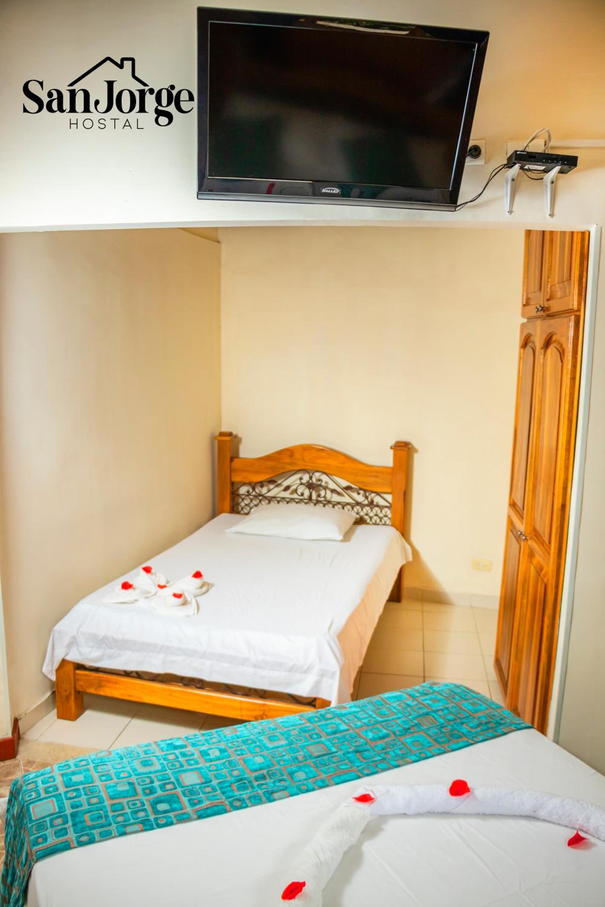 Basic Triple Room
