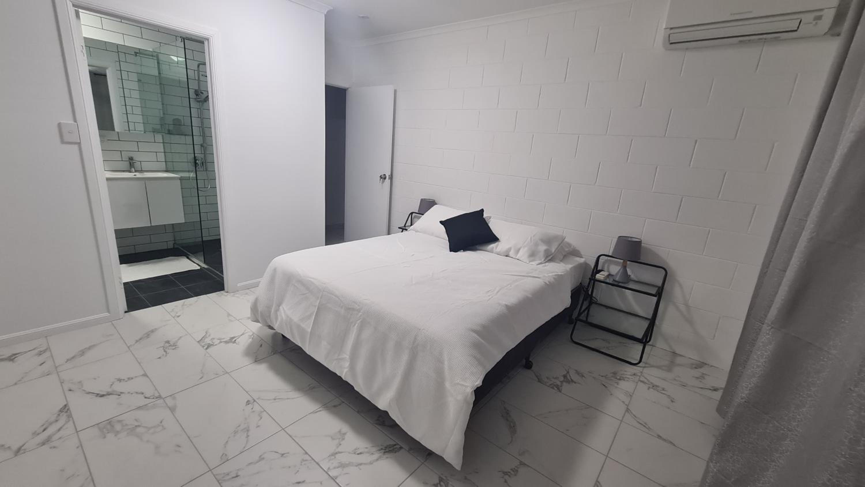 Apartment with Sea View photo 2