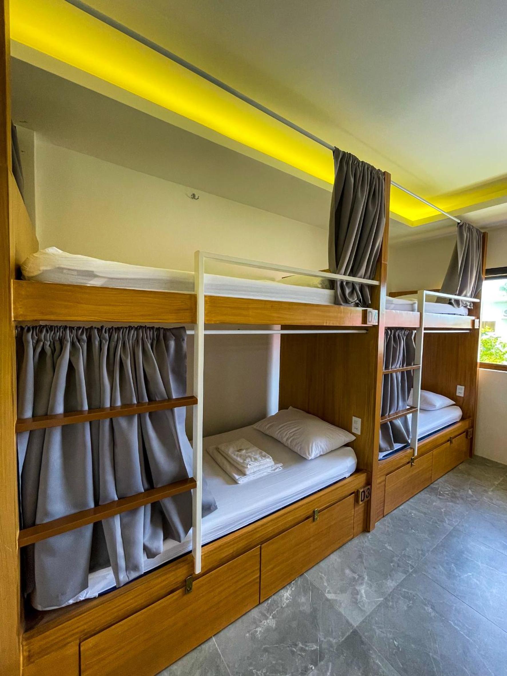 Bed in 8-Bed Mixed Dormitory Room photo 1