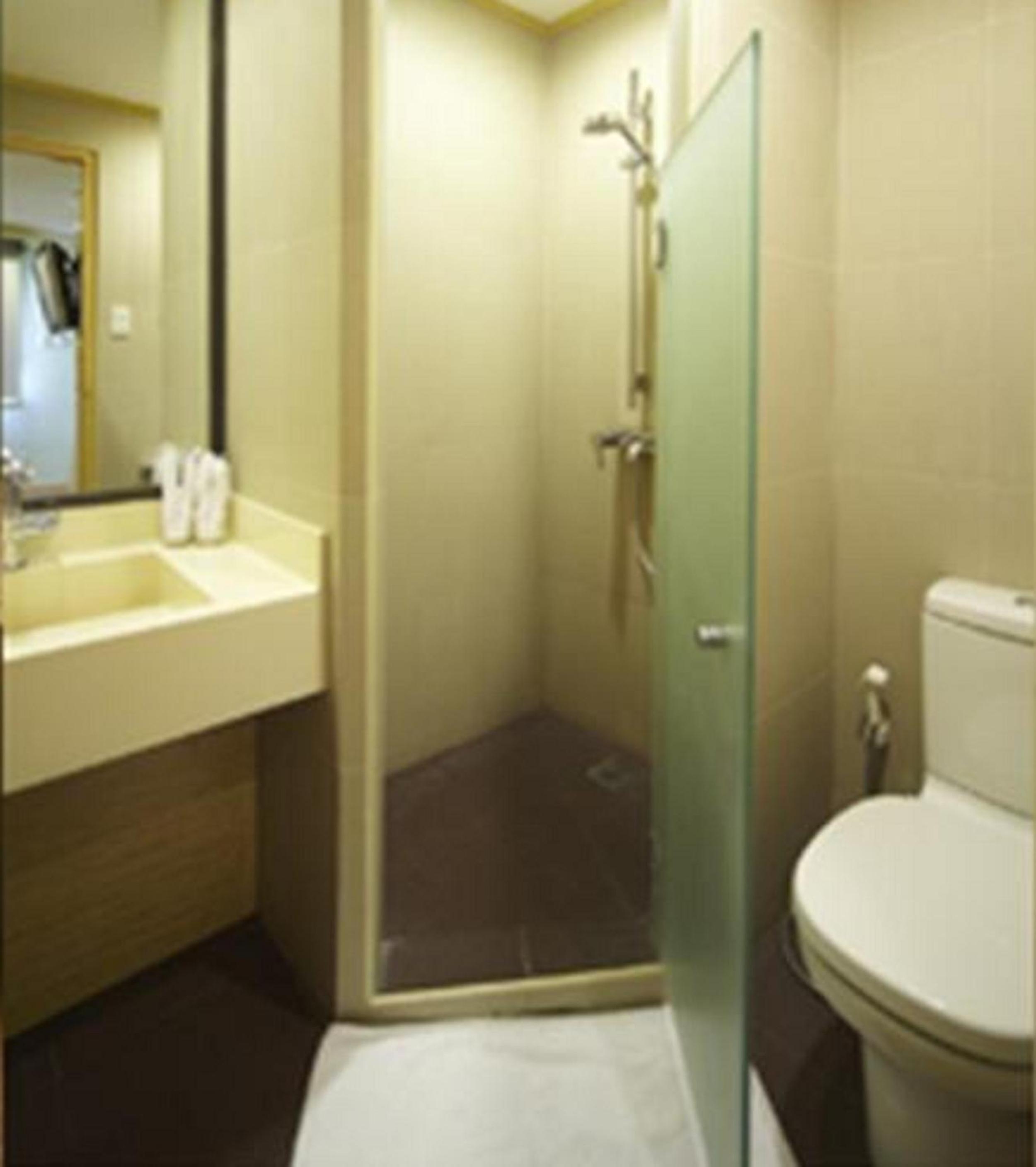 Deluxe Room - Photo 7