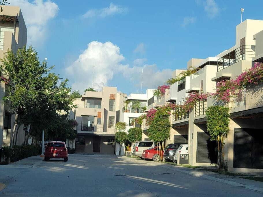 Four-Bedroom House - Photo 40