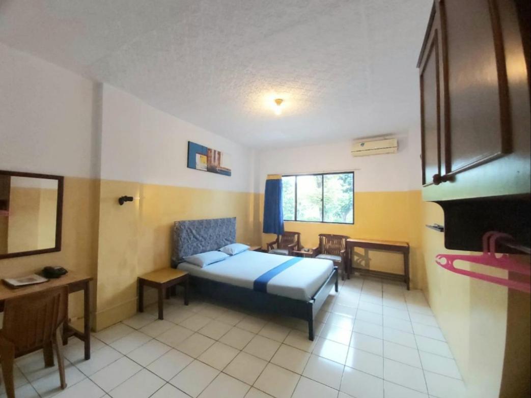 Deluxe King Room photo 3