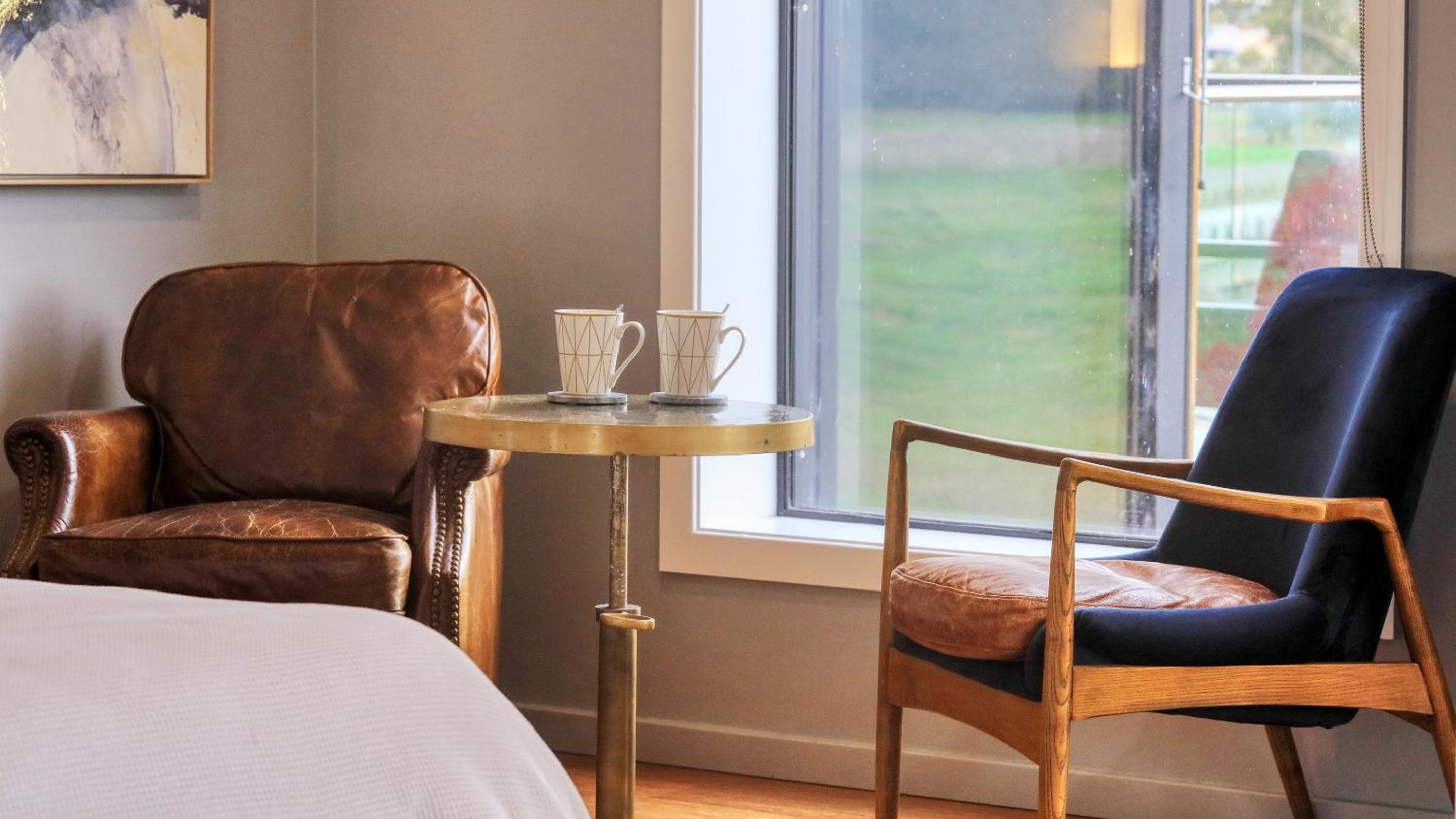Deluxe King Suite - Photo 3