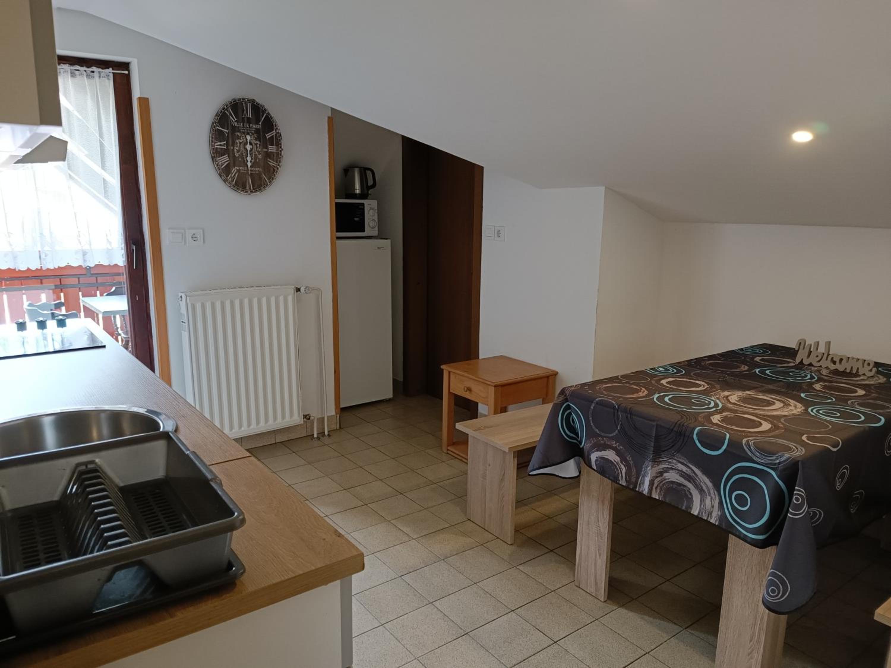 Two-Bedroom Apartment with Balcony photo 3