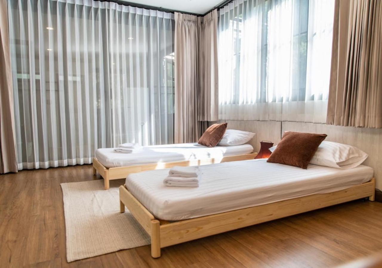 Two-Bedroom House - Photo 11