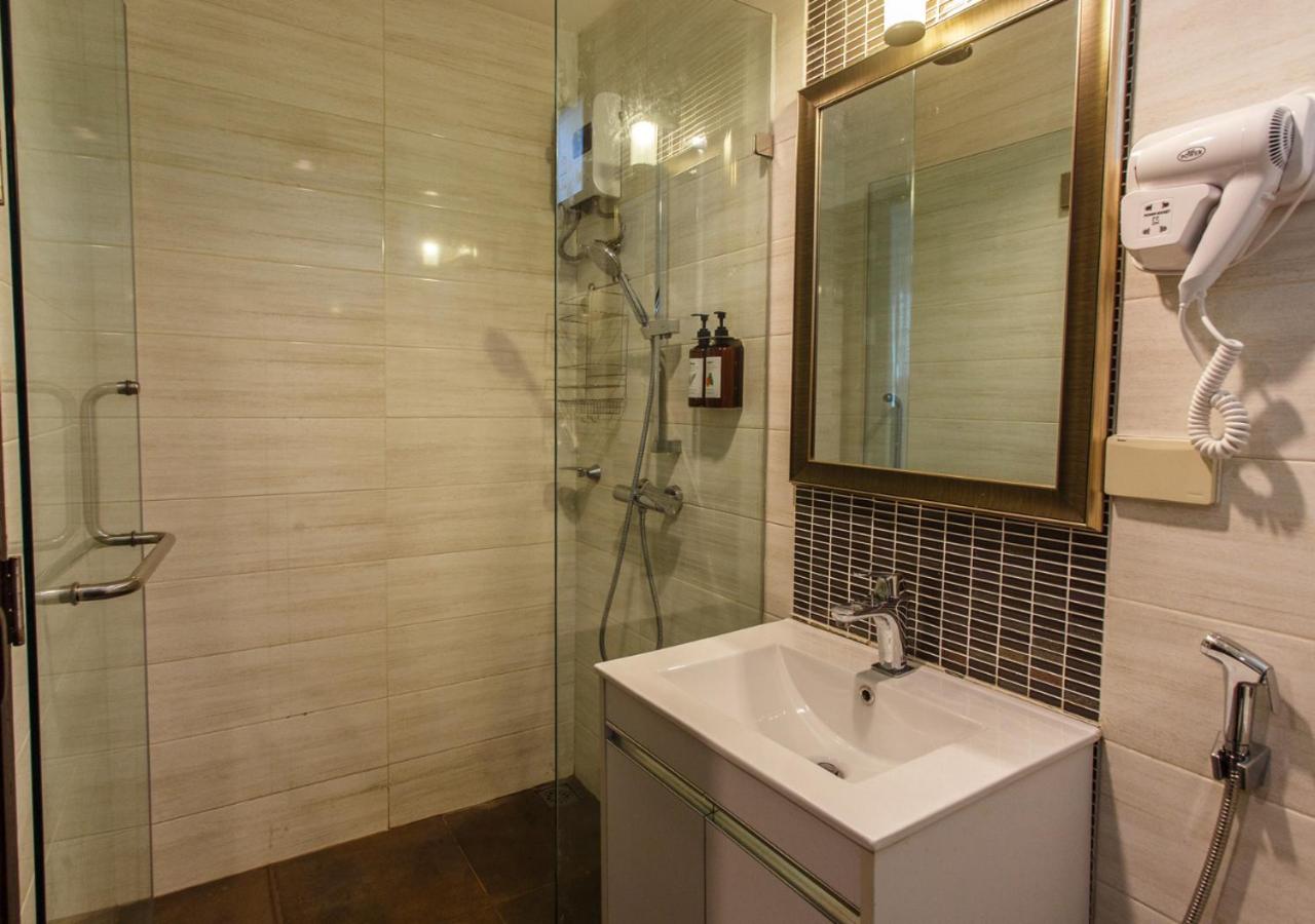 Two-Bedroom House - Photo 5