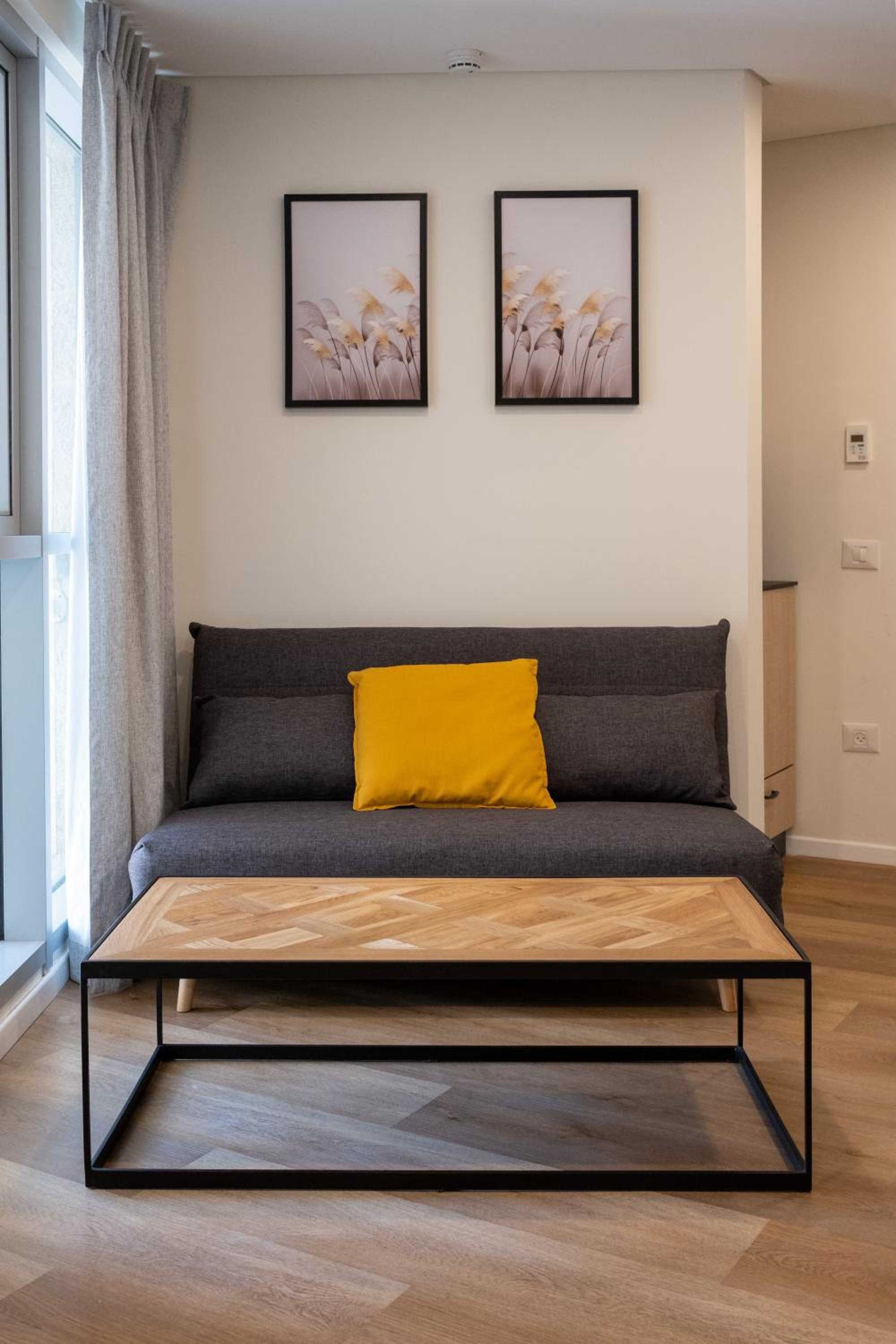 Family Room - Photo 3