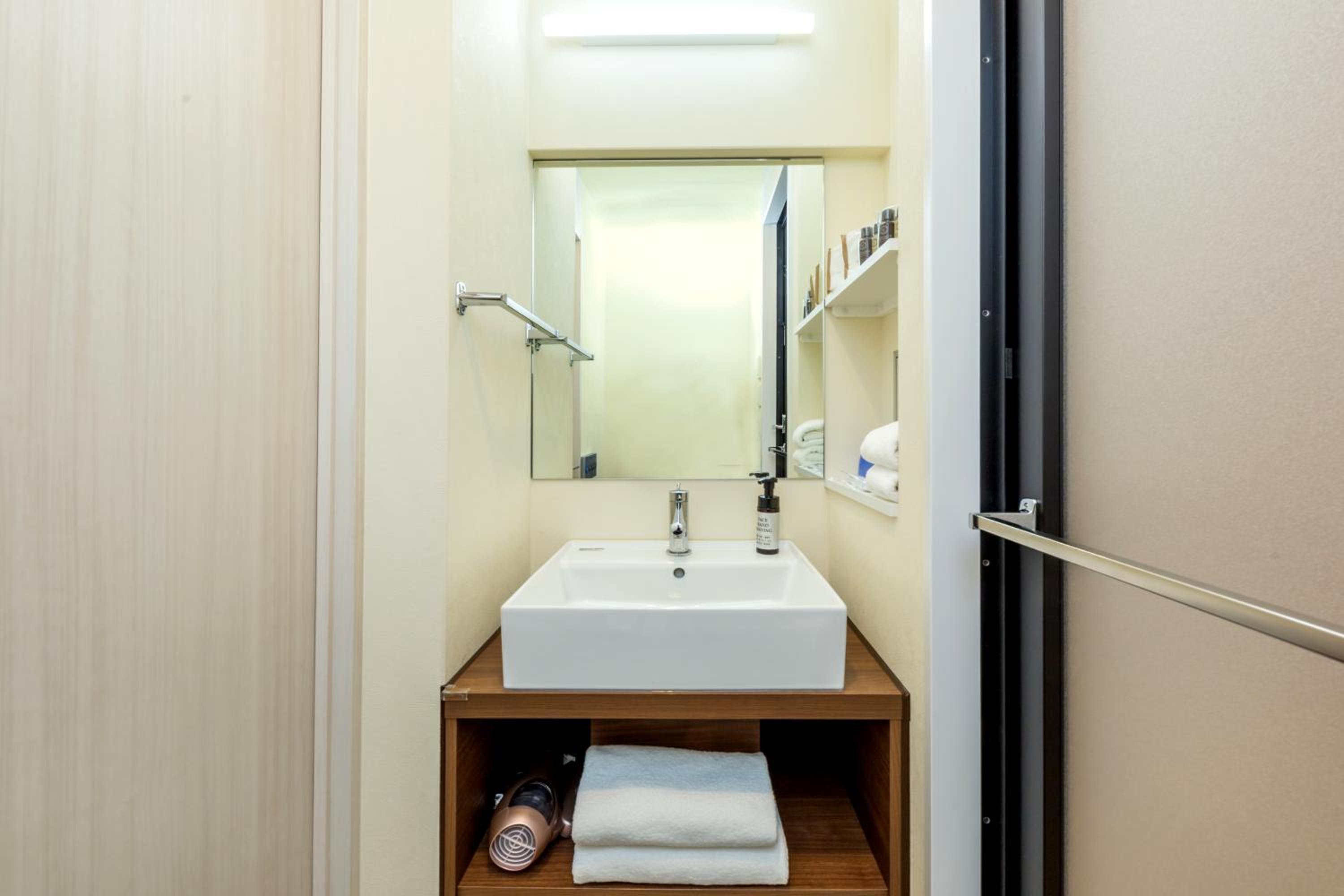Double Room - Photo 6